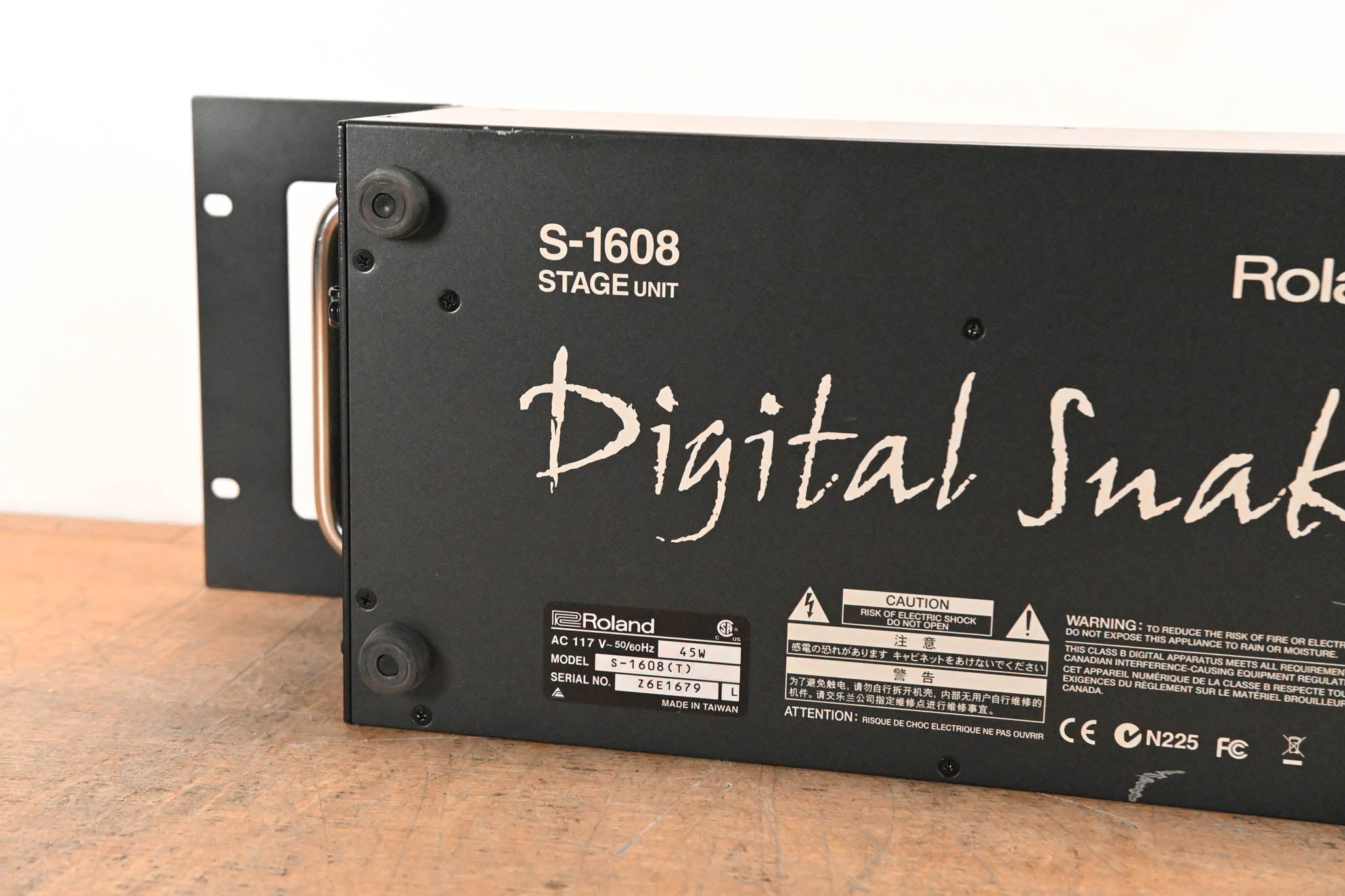 Roland S-1608 16 x 8 Stage Unit