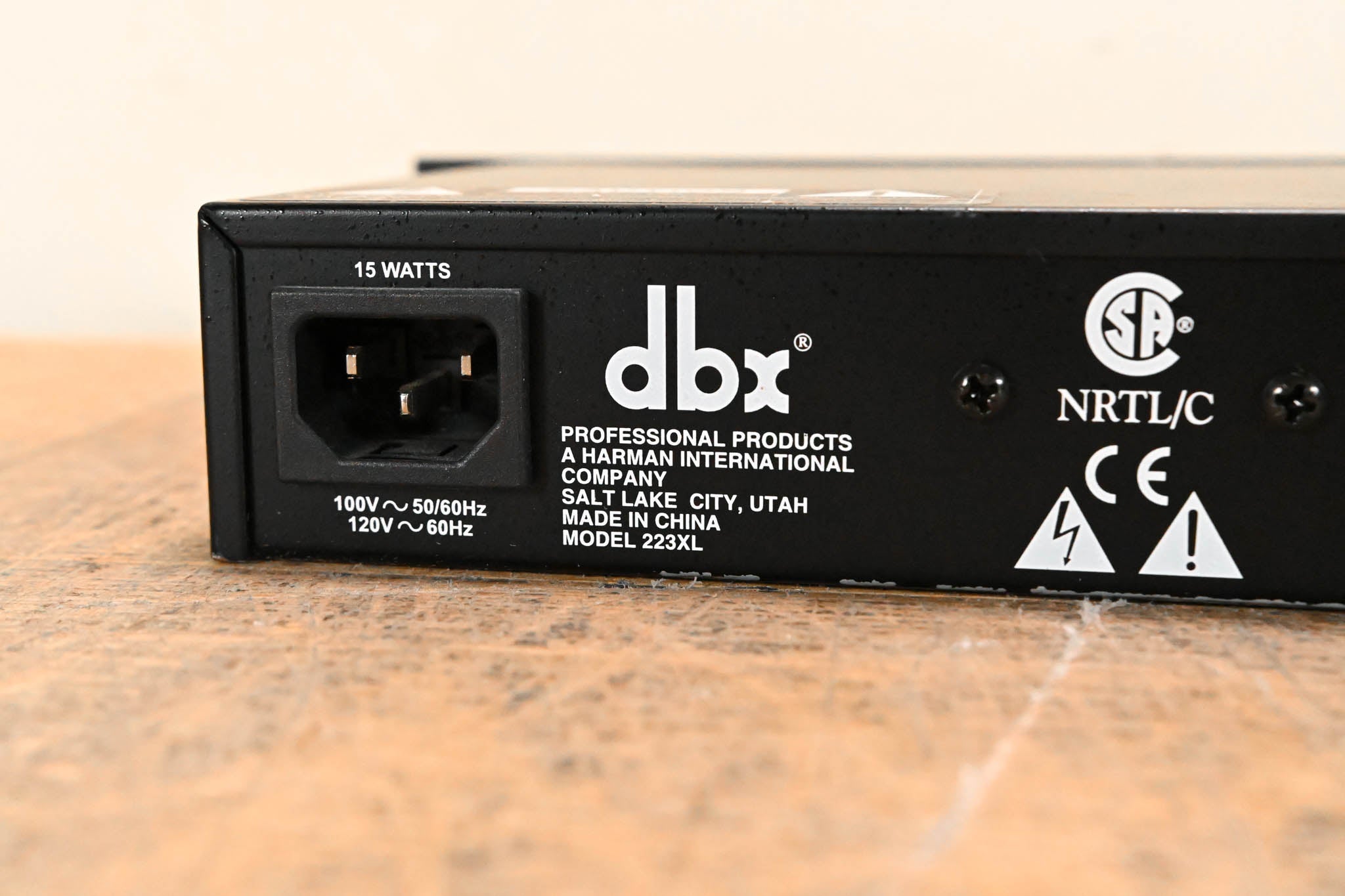 dbx 223XL ステレオ 2-Way/Mono 3-Way クロスオーバー s-l1200.jpg