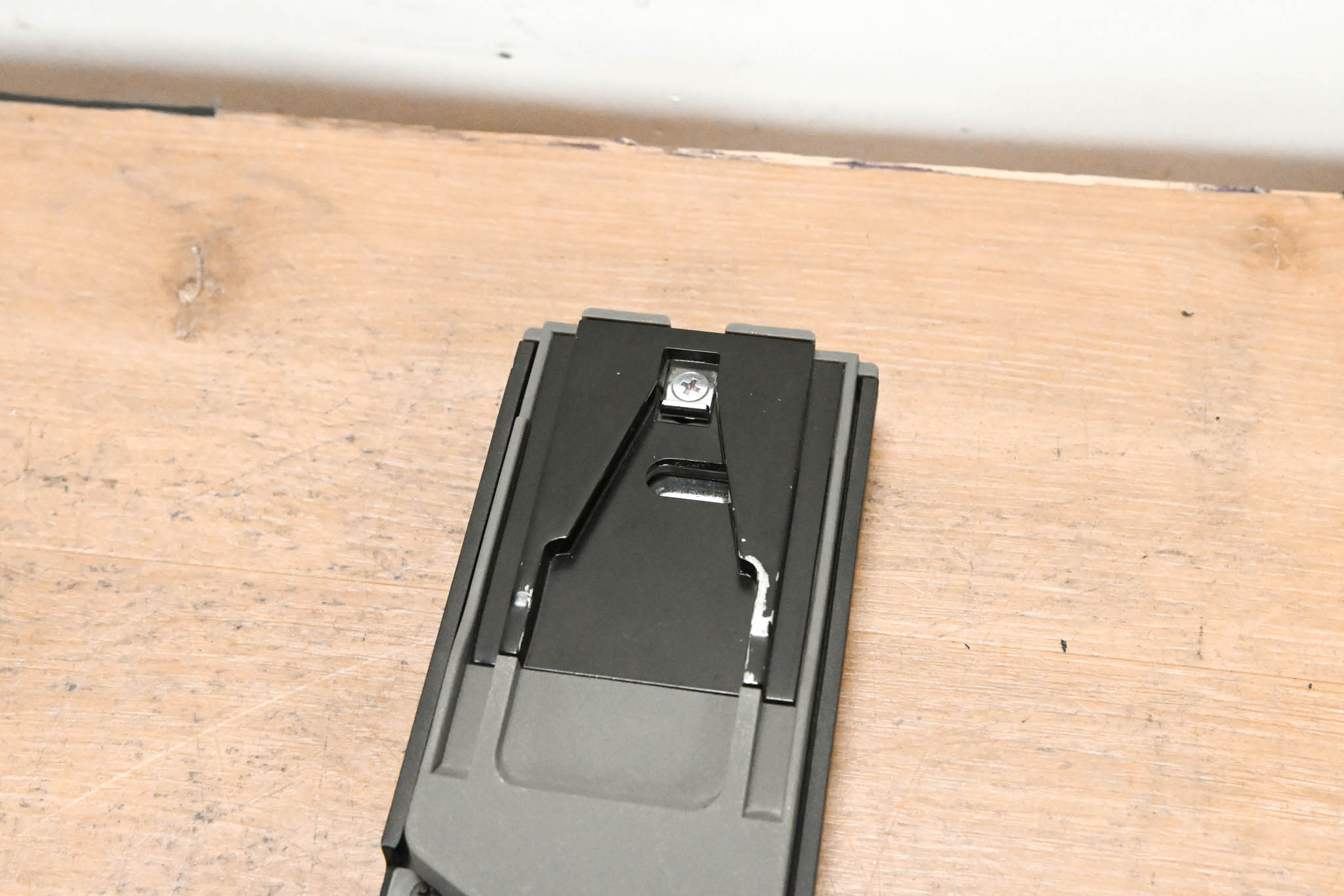 Sony VCT-U14-F Quick Release Tripod Adapter