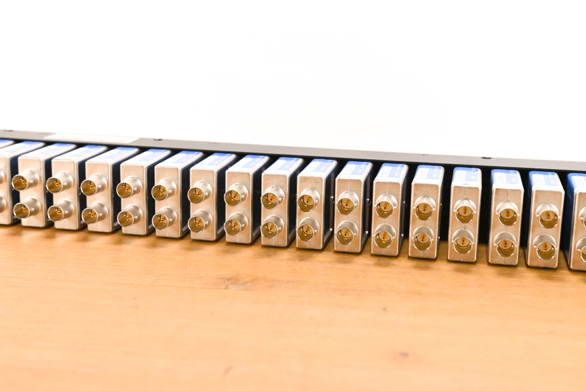 Canare 20DV 1U Normaled Video Patch Bay w/ DVJB-W 3G/HD-SDI Modules