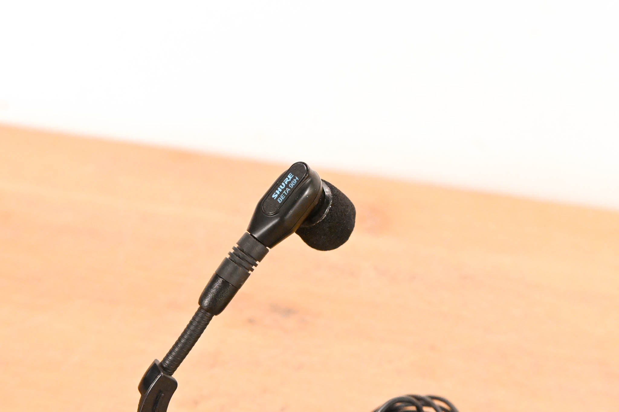 Shure Beta 98H/C Miniature Cardioid Condenser Instrument Microphone