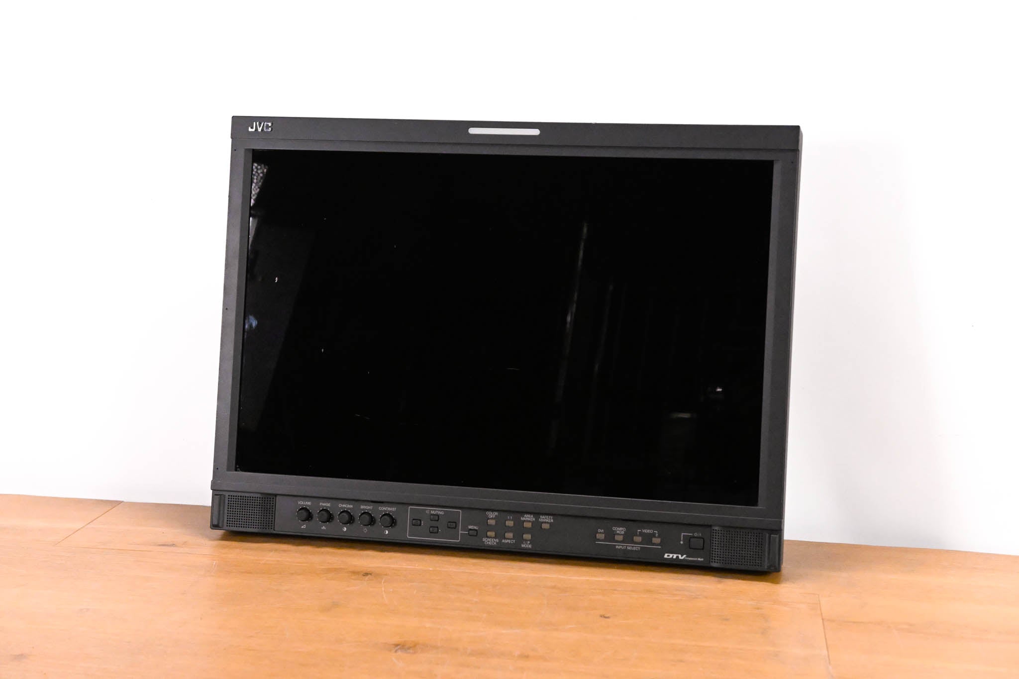 JVC DT-V20L1 20-inch HD Multi-Format Studio Monitor