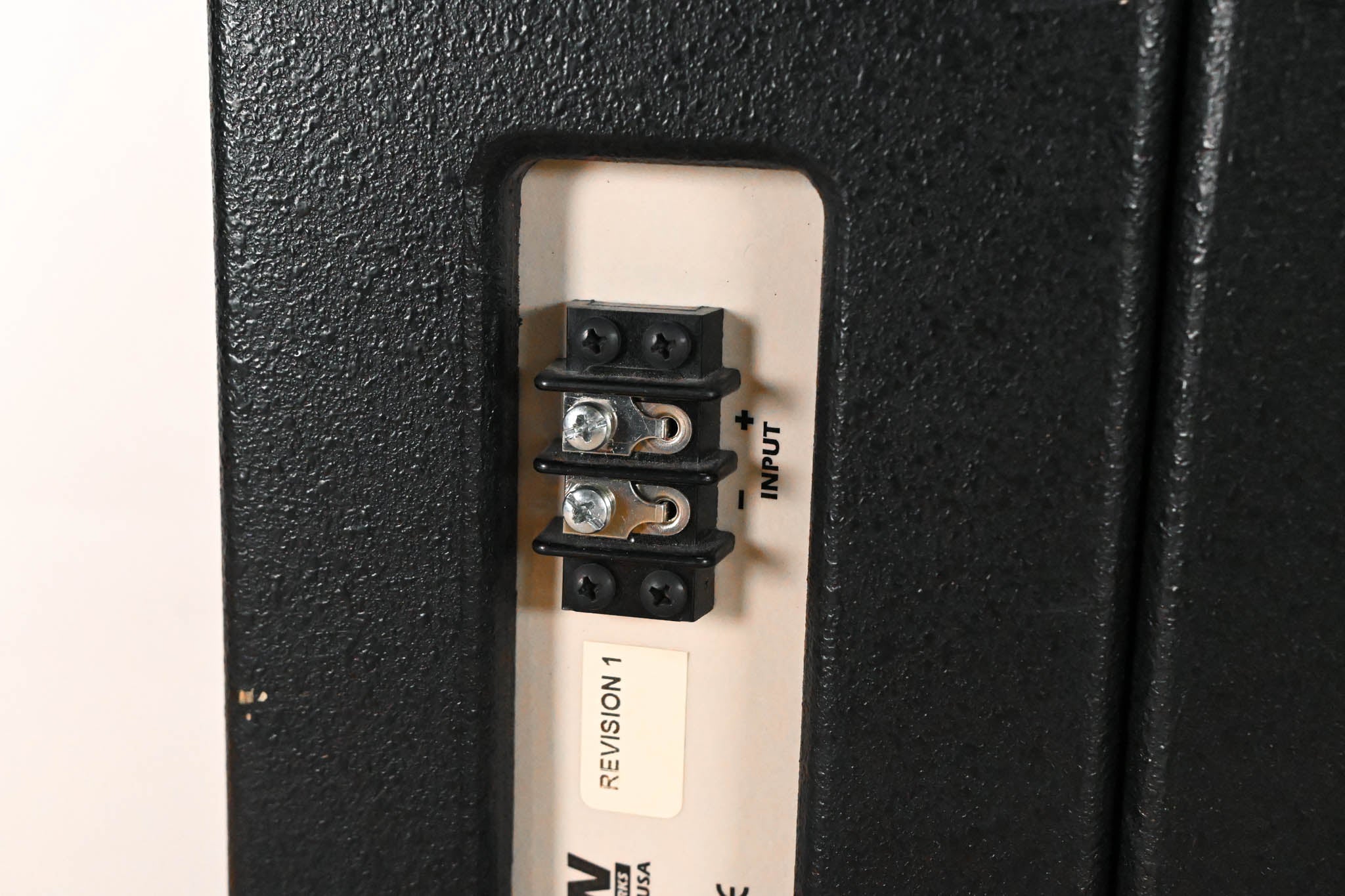 EAW UB52 Two-Way Full-Range Loudspeaker (PAIR)