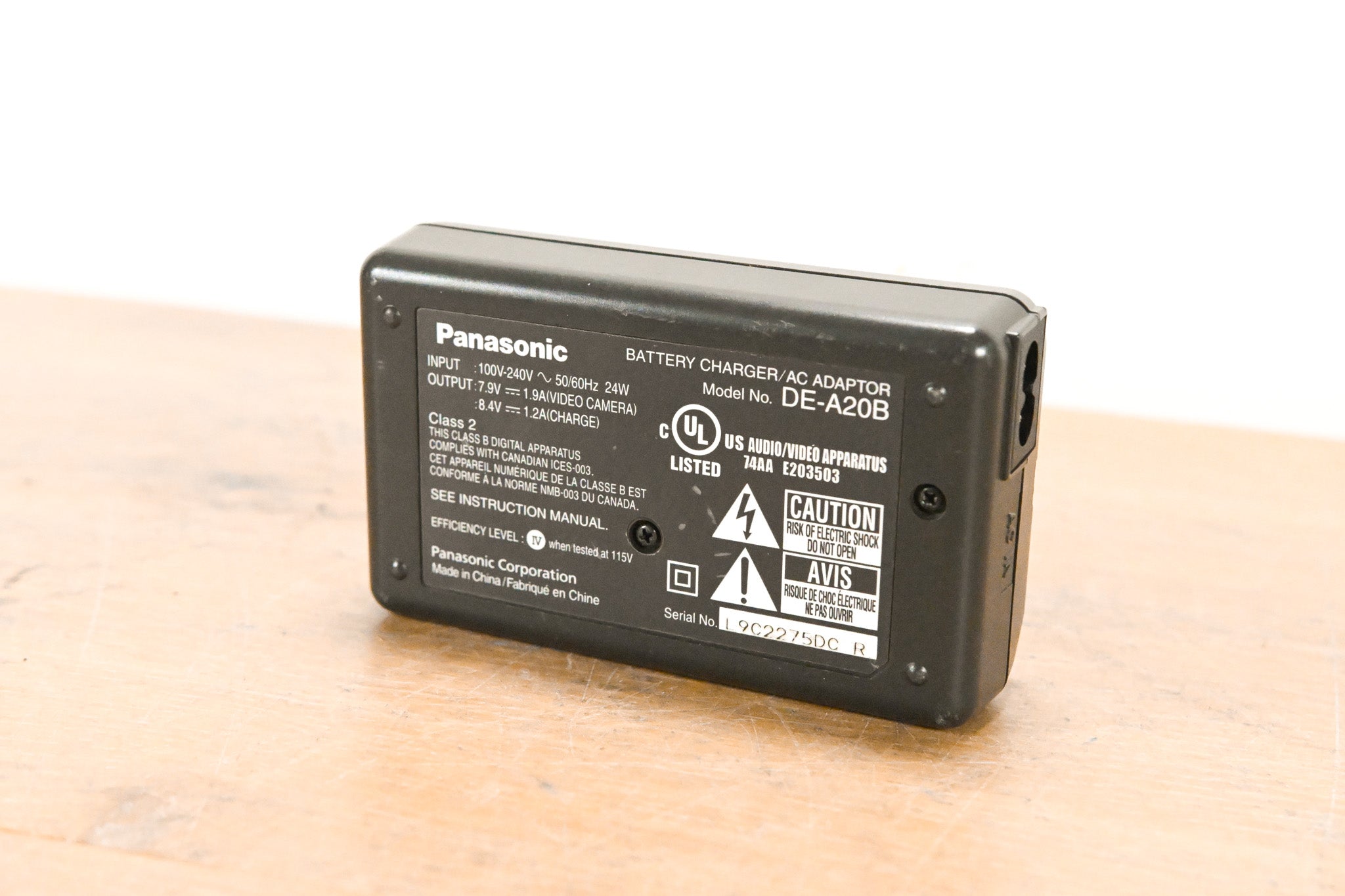 Panasonic DE-A20 Battery Charger / AC Adapter (NO POWER SUPPLY)