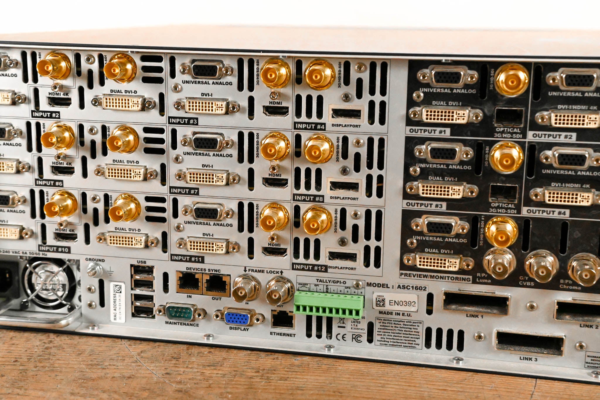 Analog Way Ascender 16-4K Switcher/Video Wall Controller