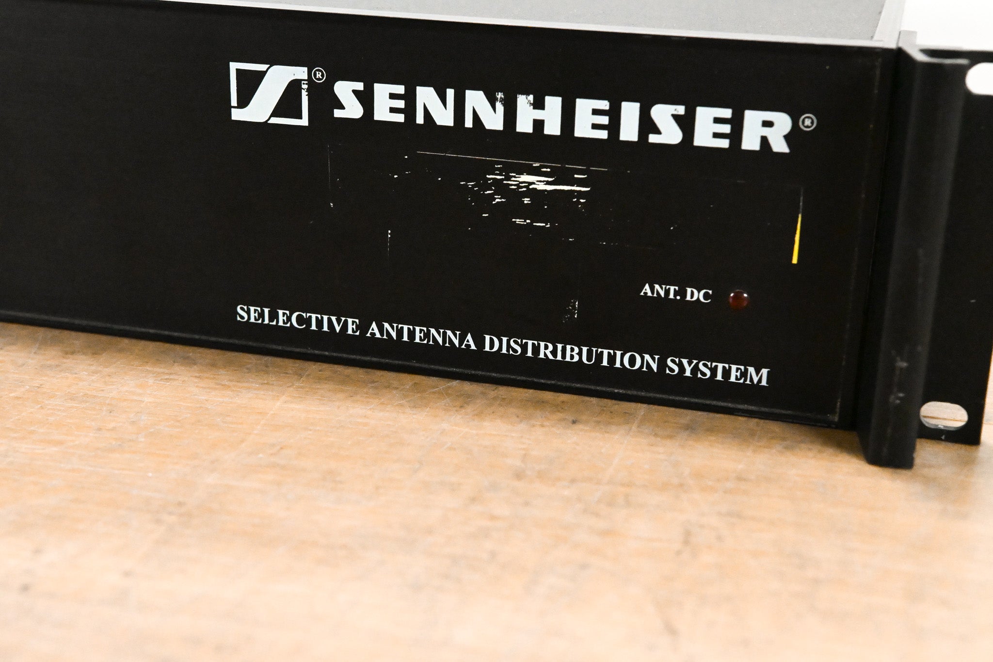 Sennheiser SAS108 Selective Antenna Distribution System 584-608 MHz