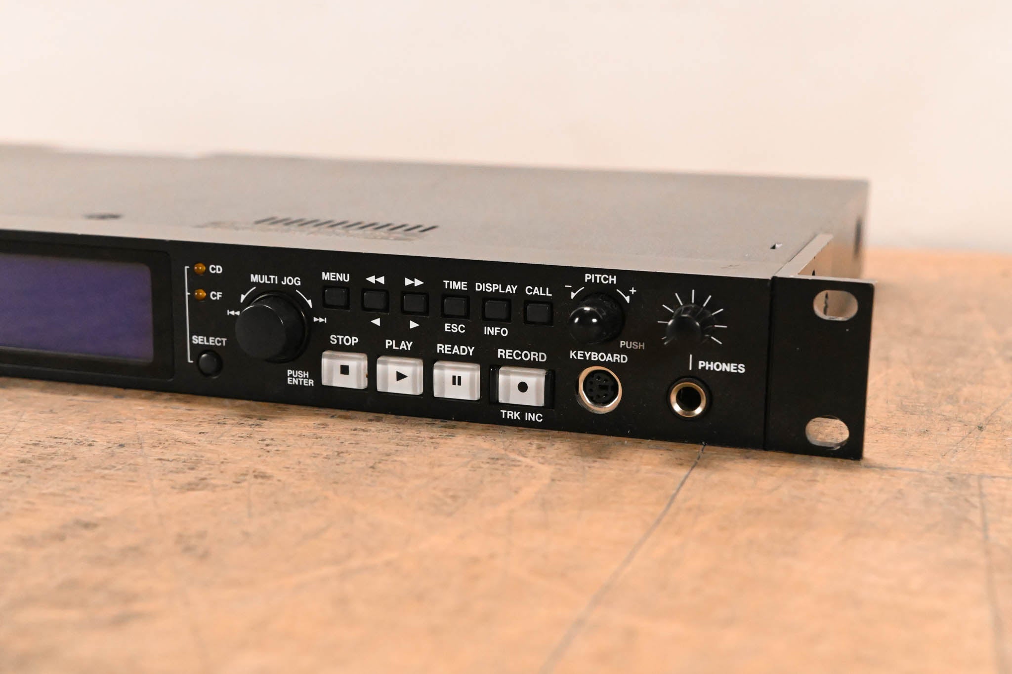 TASCAM SS-CDR1 Rackmount Compact Flash/CD Recorder
