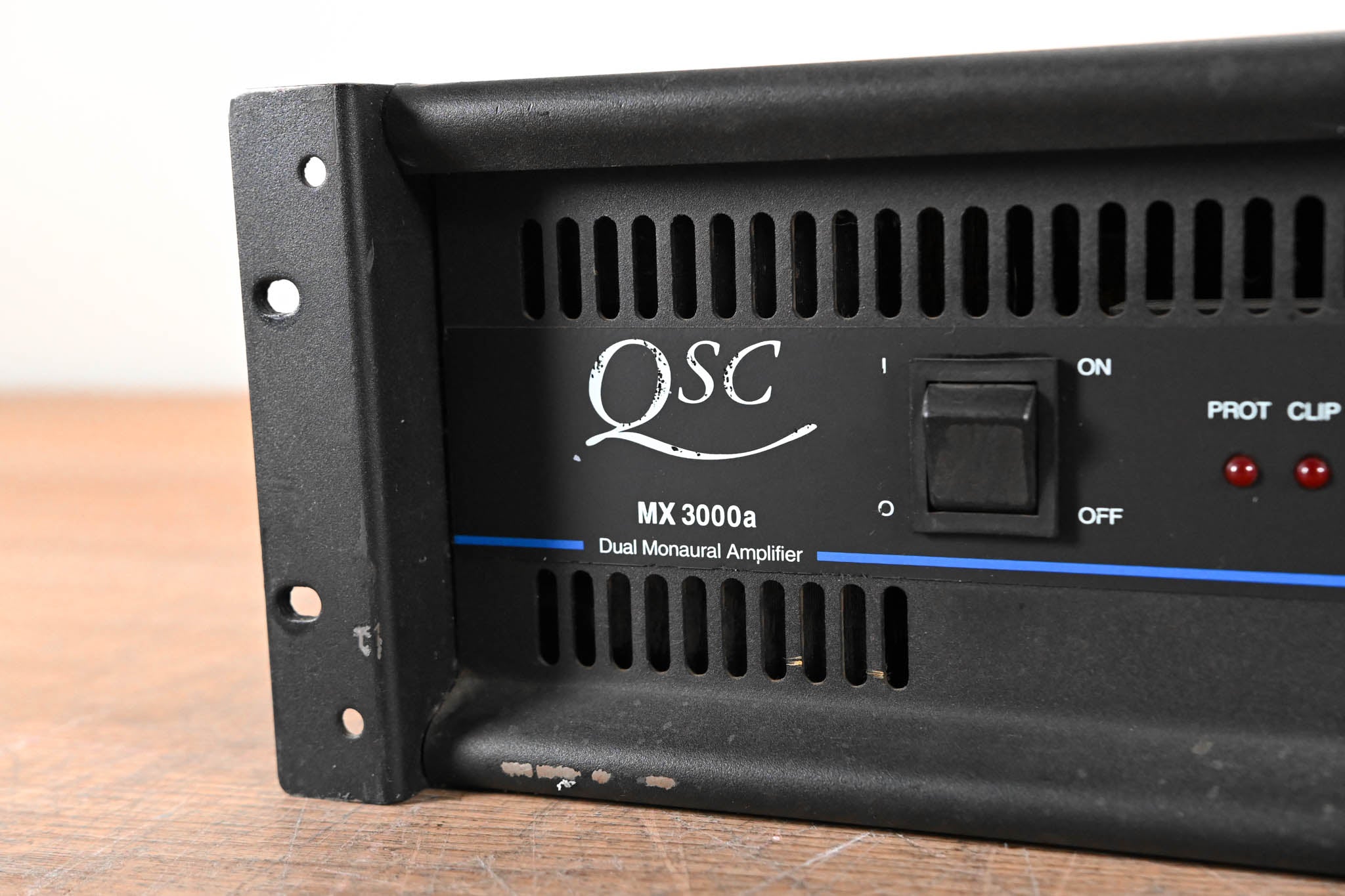 QSC MX 3000a 2-Channel Power Amplifier