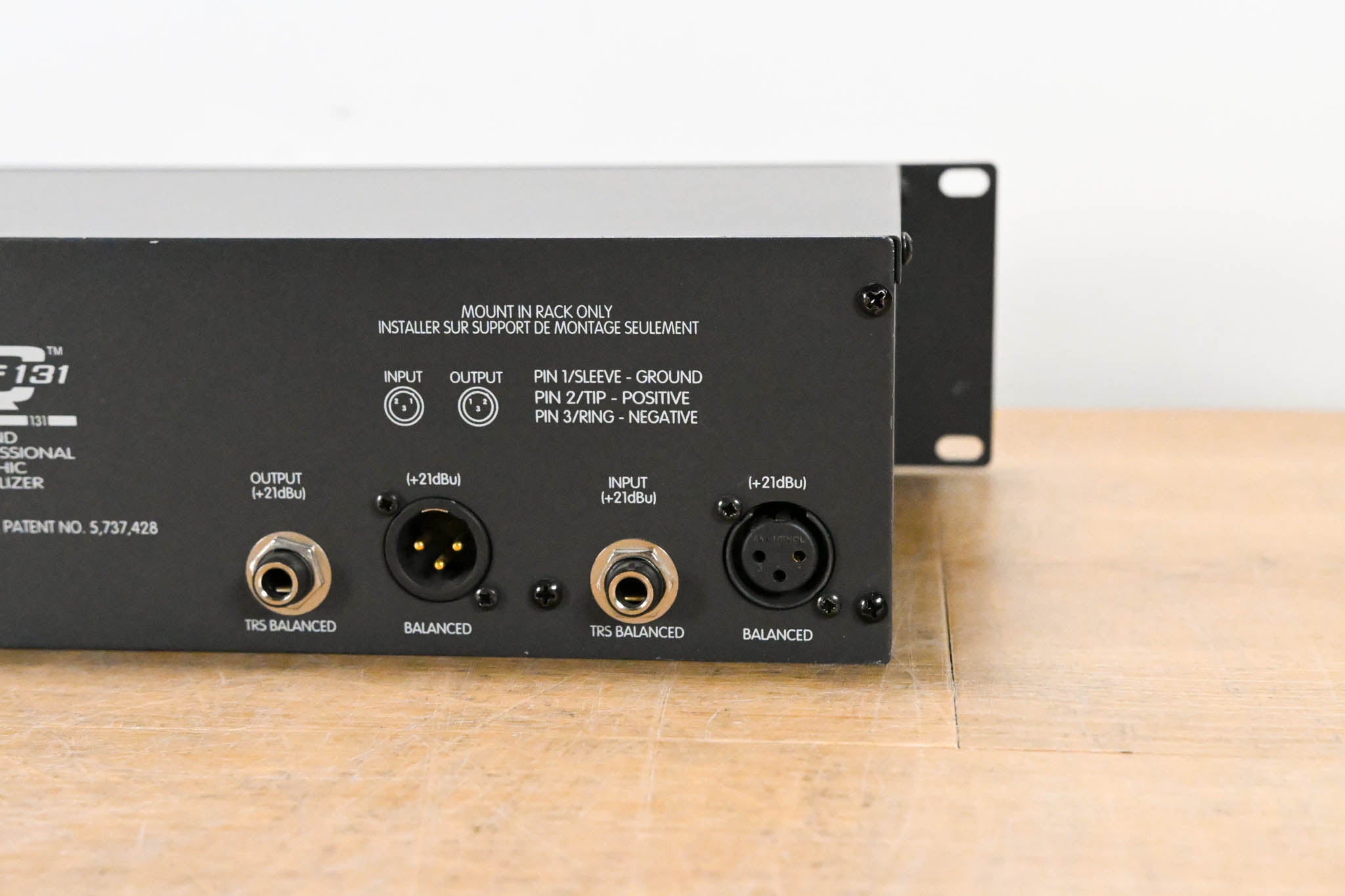 Peavey QF 131 31-Band Graphic Equalizer