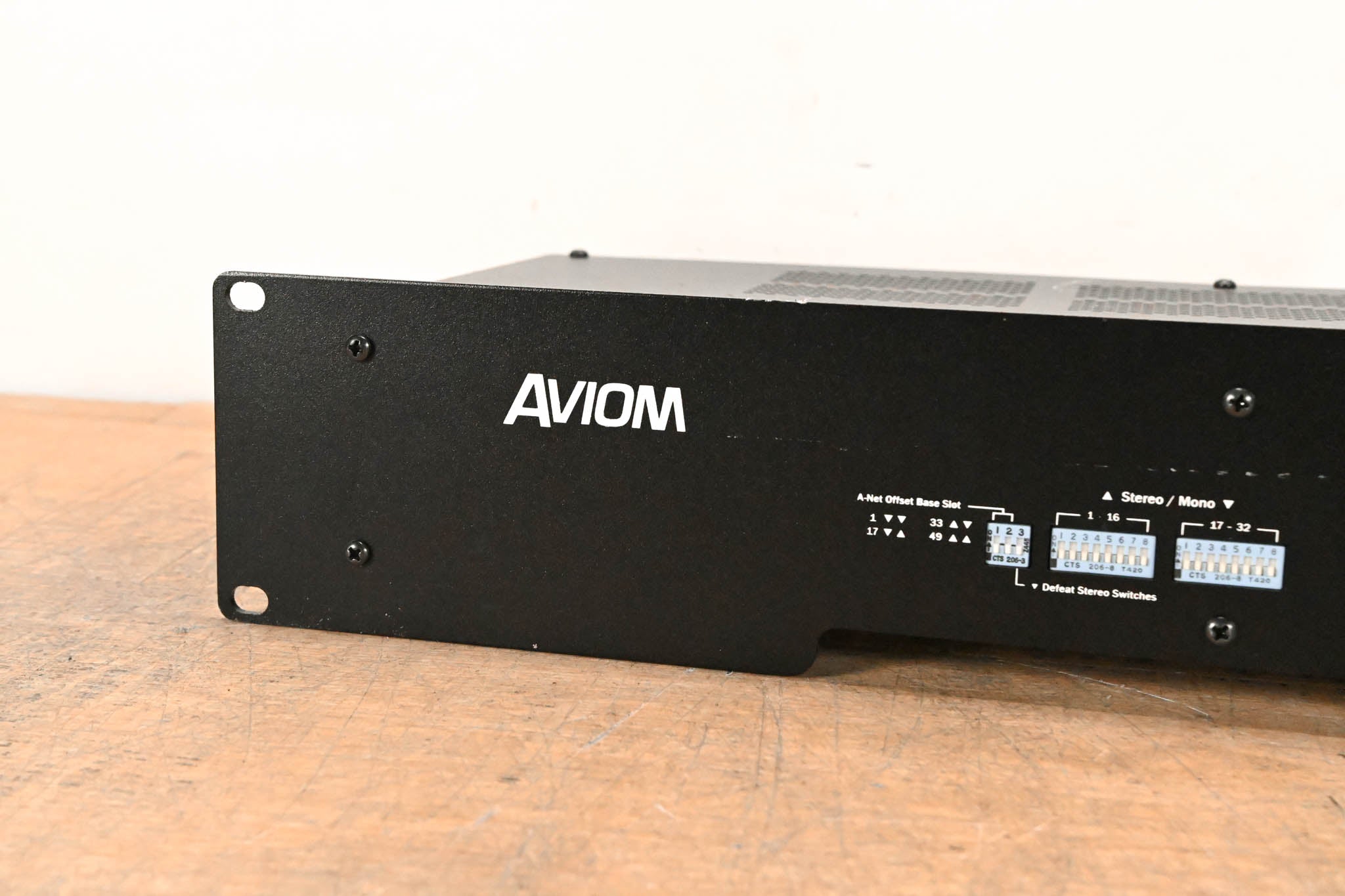 Aviom D400 A-Net Distributor