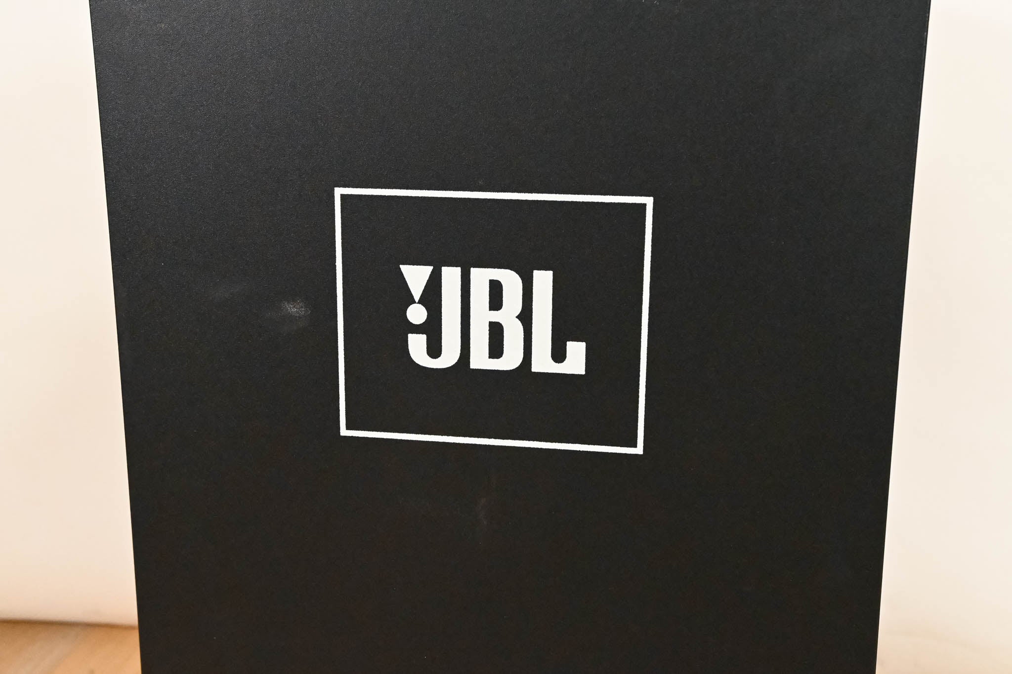 JBL 4739 Dual 15″ Passive Cinema Subwoofer