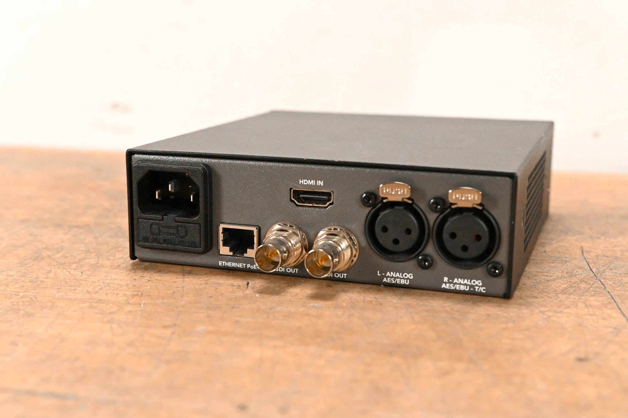 Blackmagic Design Teranex Mini HDMI to SDI 12G