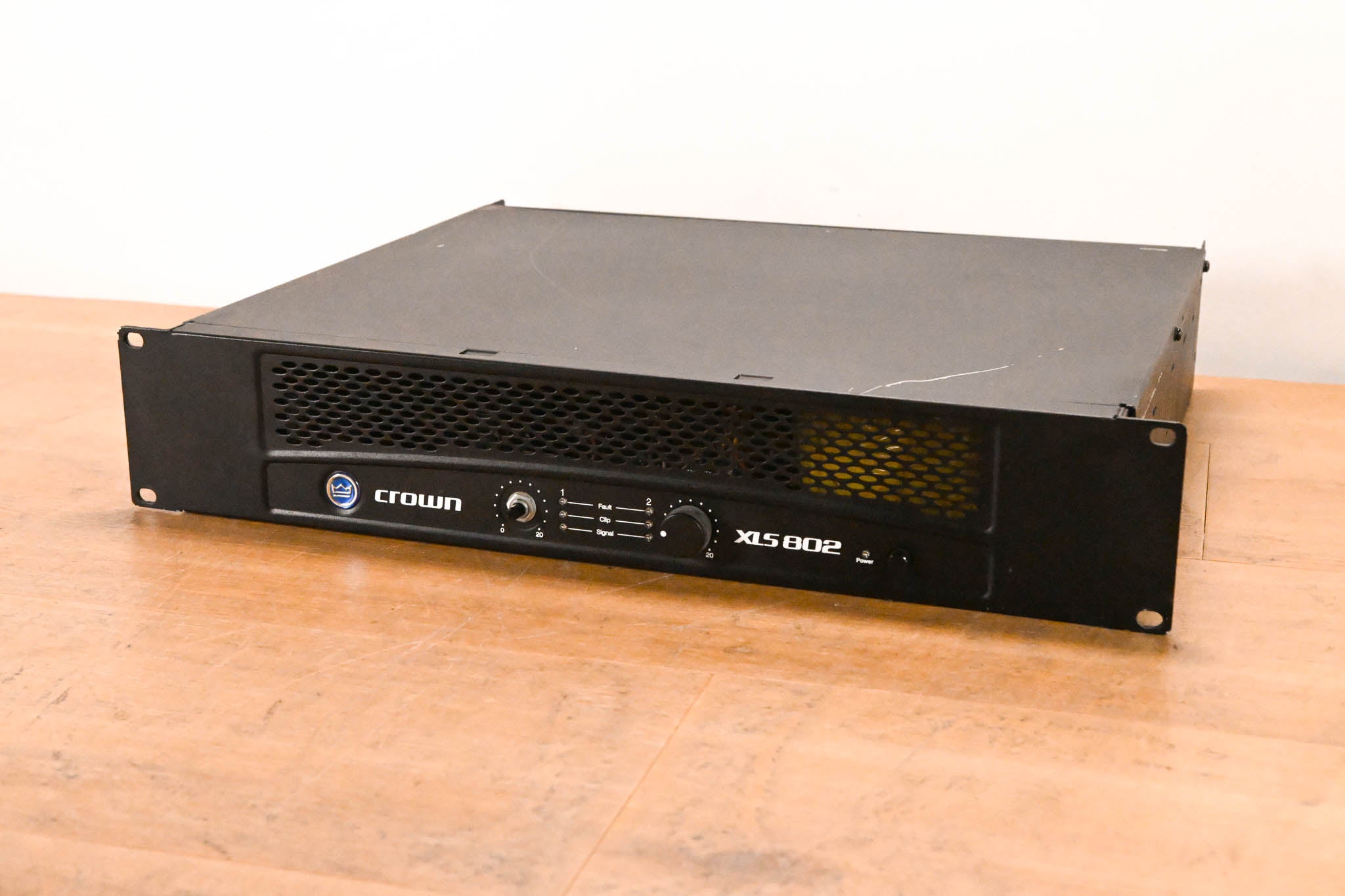 Crown XLS 802 2-Channel Power Amplifier