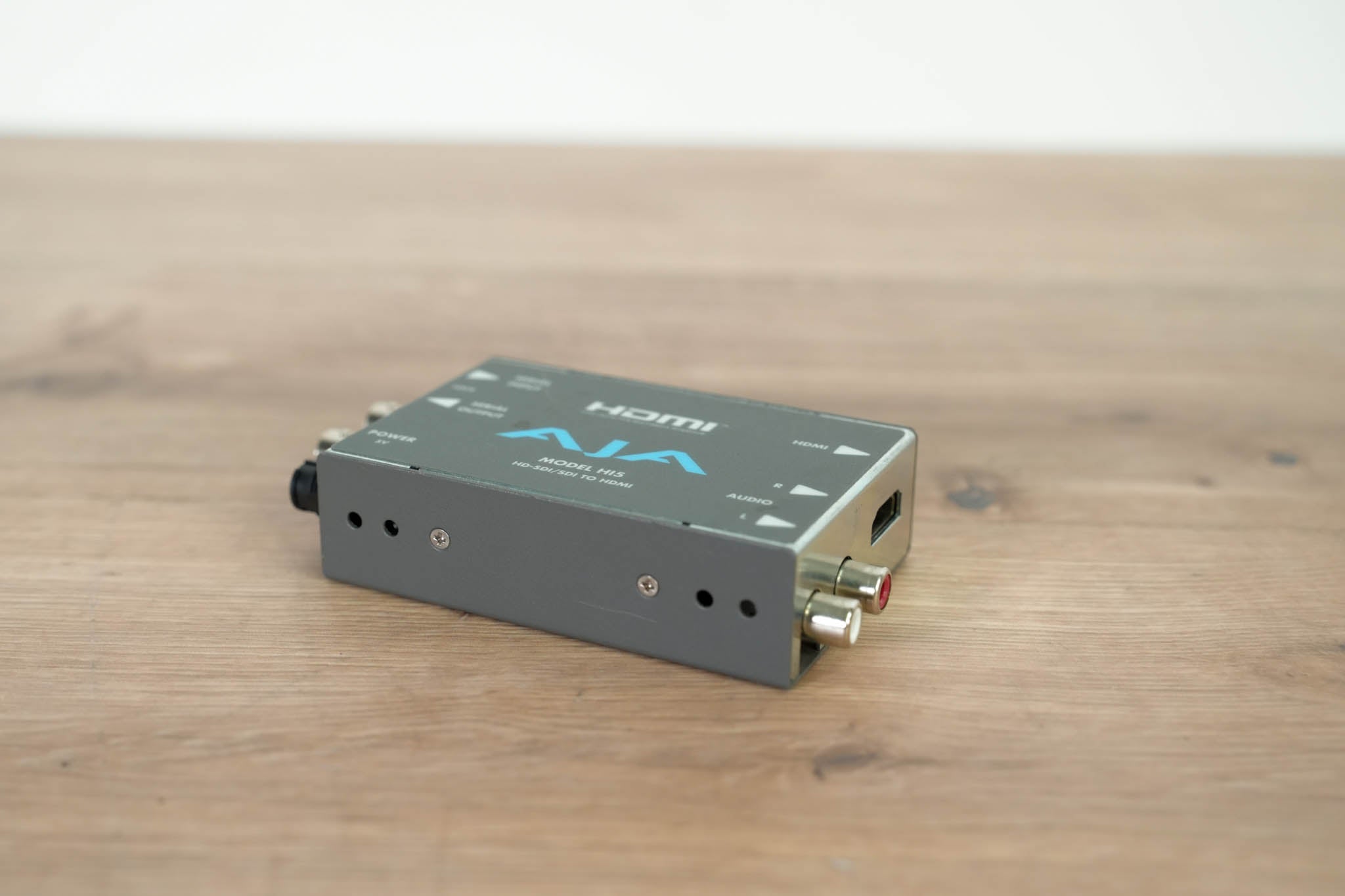 AJA HI5 HD/SD-SDI to HDMI Video and Audio Converter