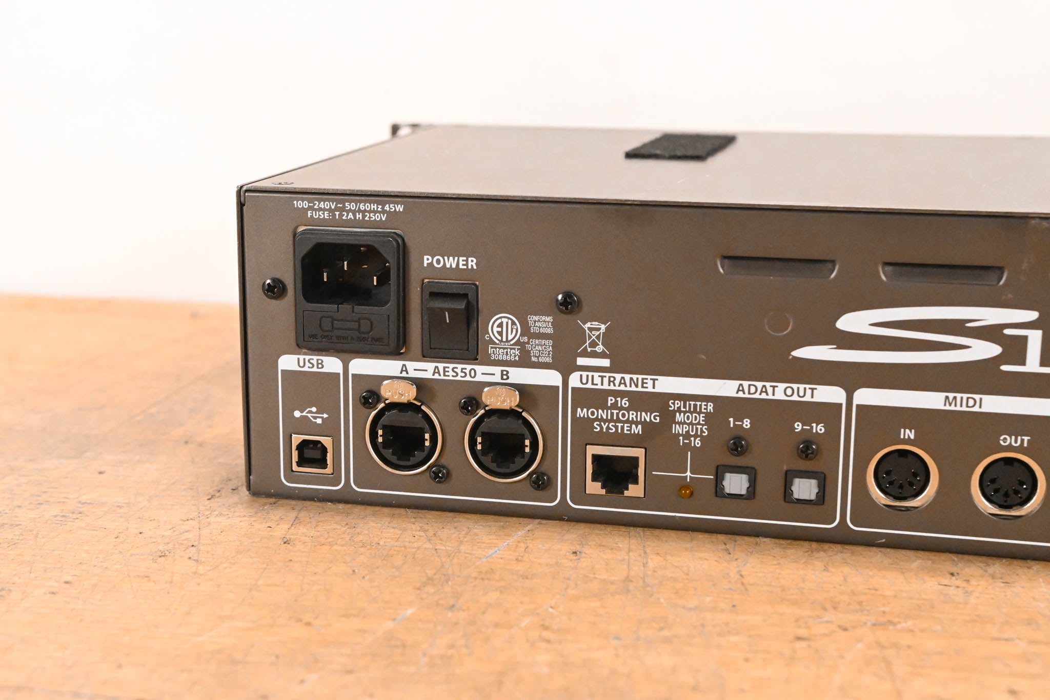 Behringer S16 16 x 8 Digital Stage Box