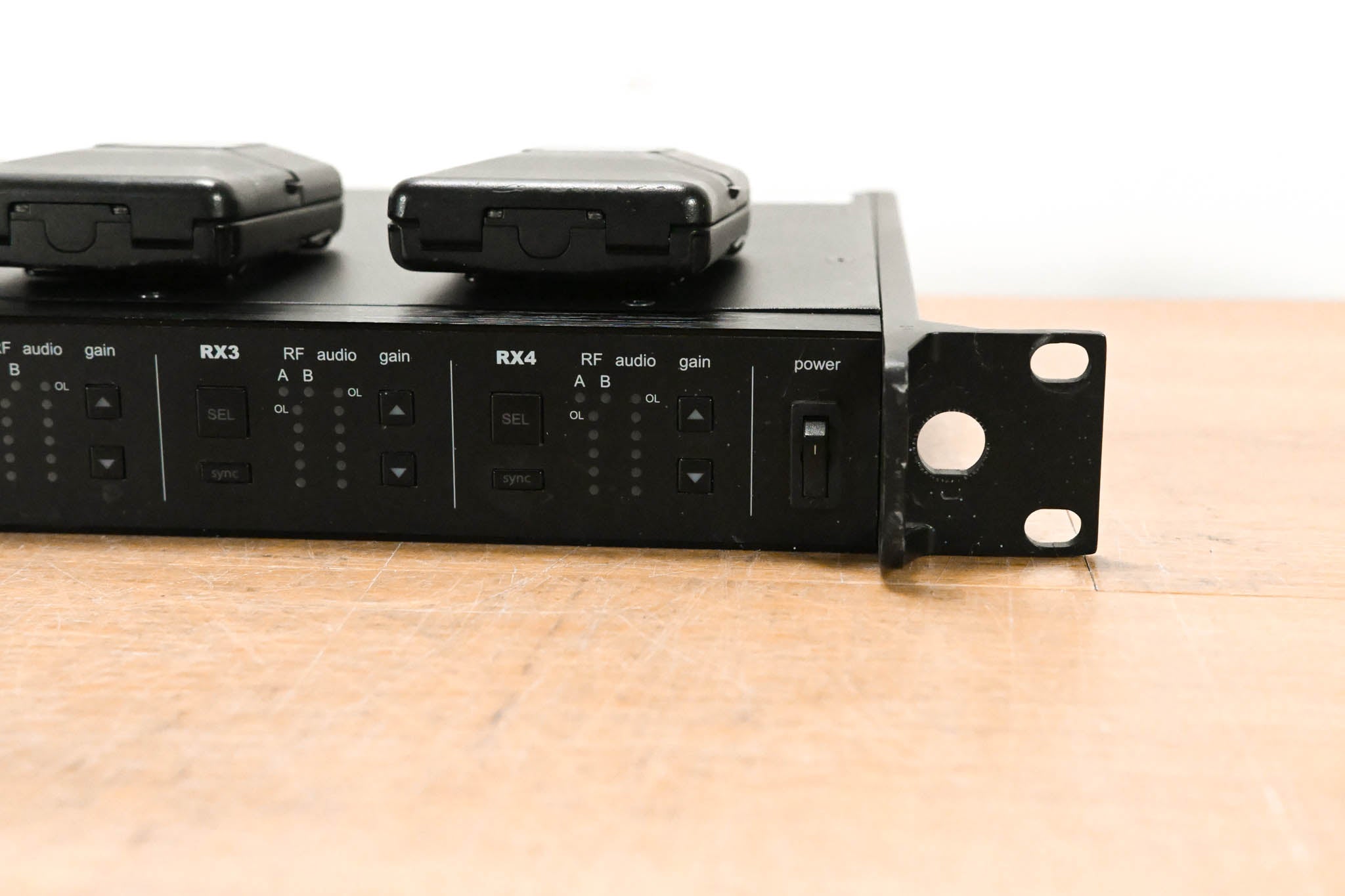 Shure ULXD4Q Digital Wireless Receiver w/ 4x ULXD1 Beltpacks - H50 Band