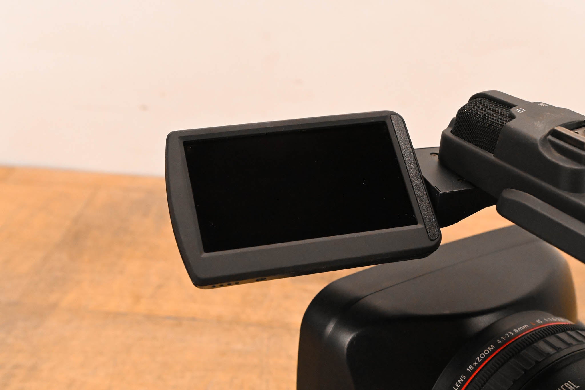 Canon XF305 Professional Camcorder