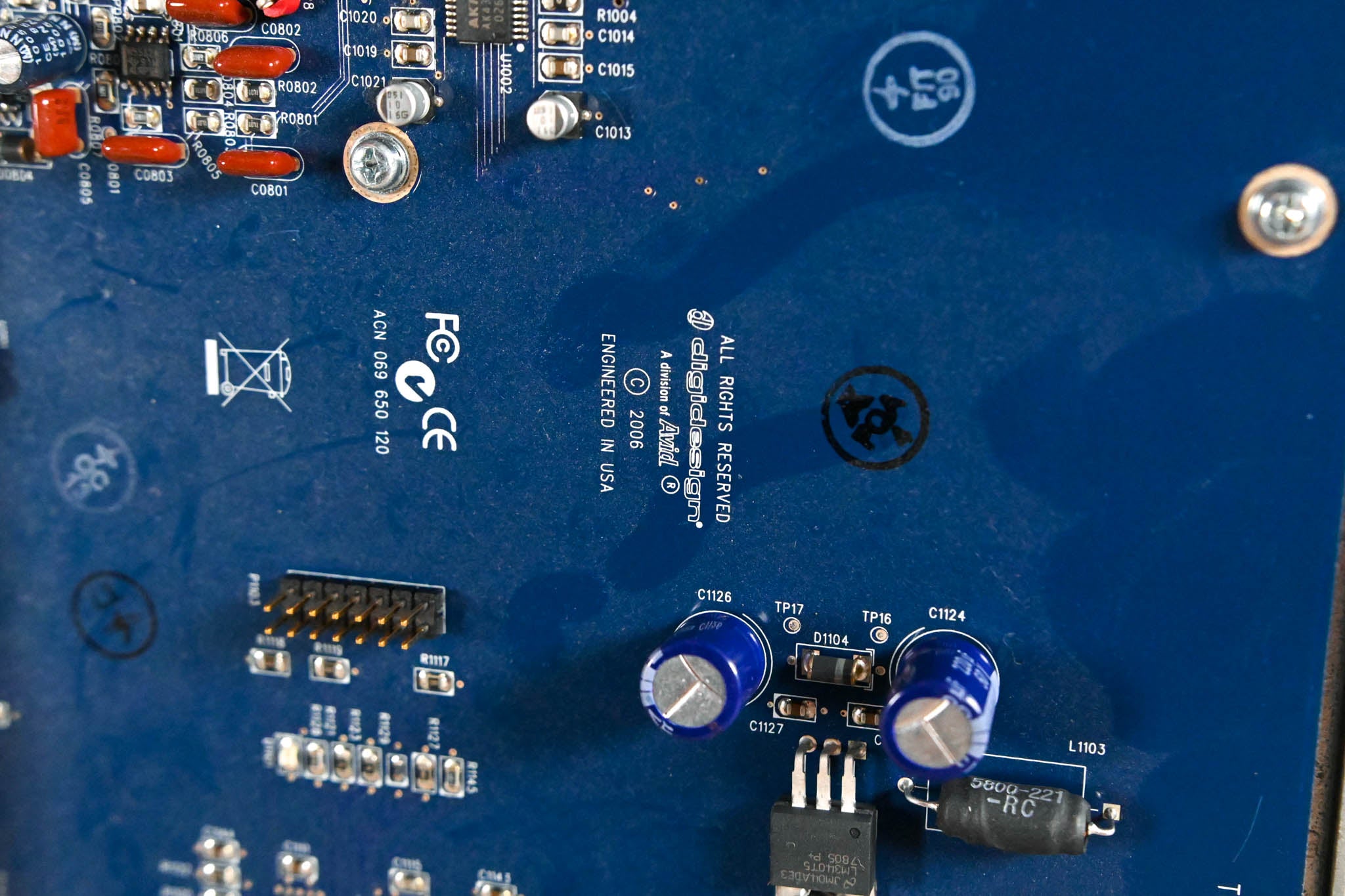AVID X0 16 オーディオカード AVID X0 16 オーディオカード AVID XO16 Analog/Digital Output