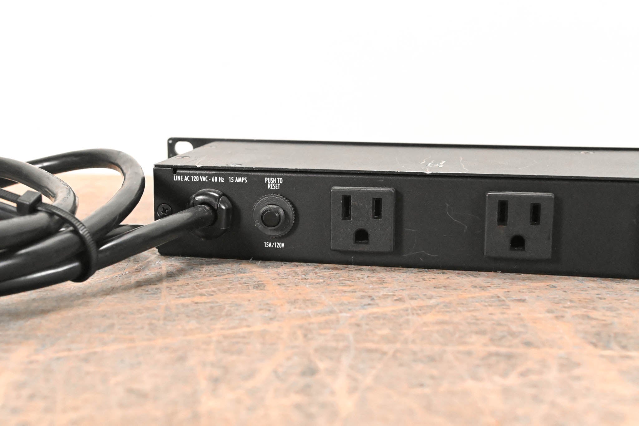 Furman M-8x2 8-Outlet Power Conditioner