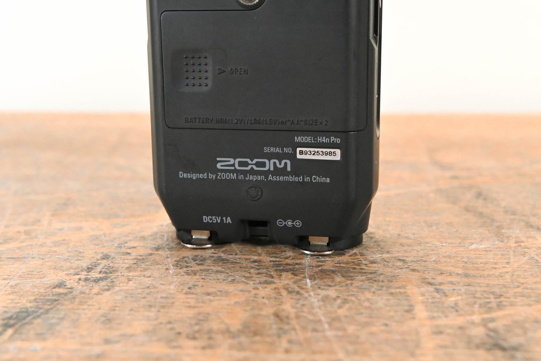 Zoom H4n Pro 4-Track Portable Recorder with Stereo Microphones