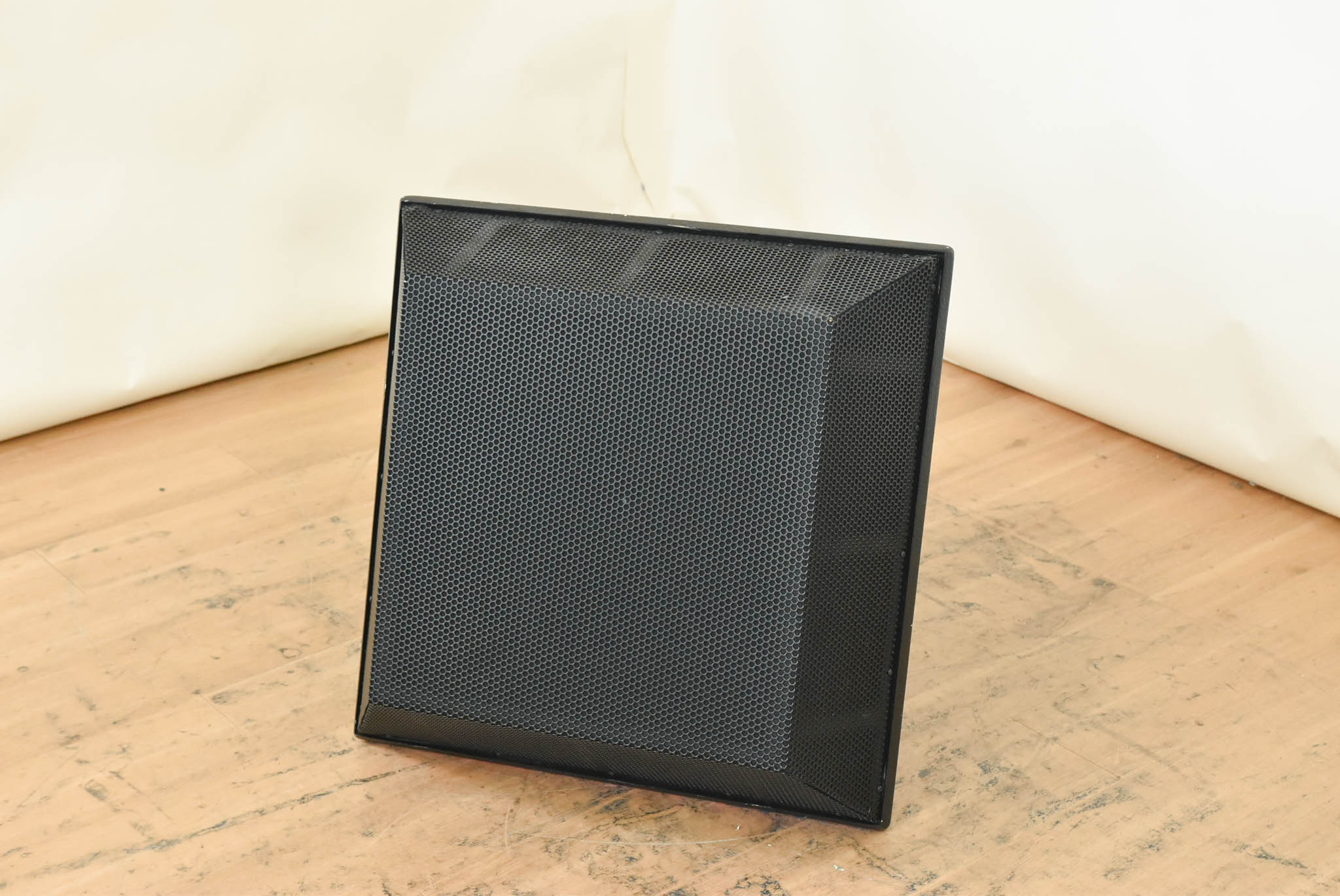 EAW QX594i 3-Way Trapezoidal Loudspeaker 90° × 45°