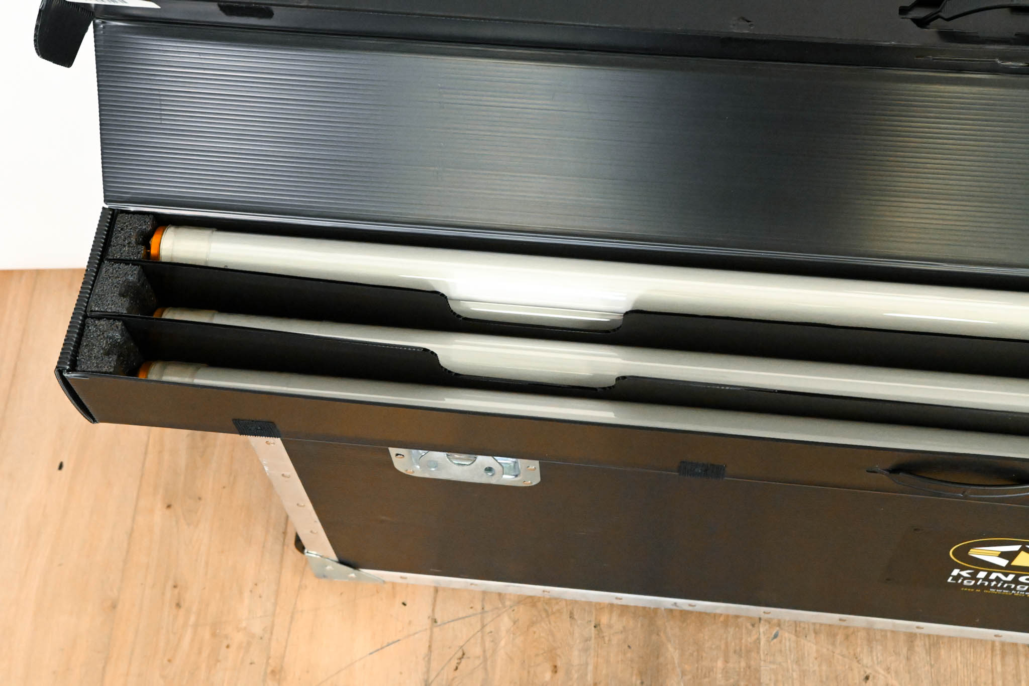 Kino Flo Select 4Bank 2-Light Gaffer Kit