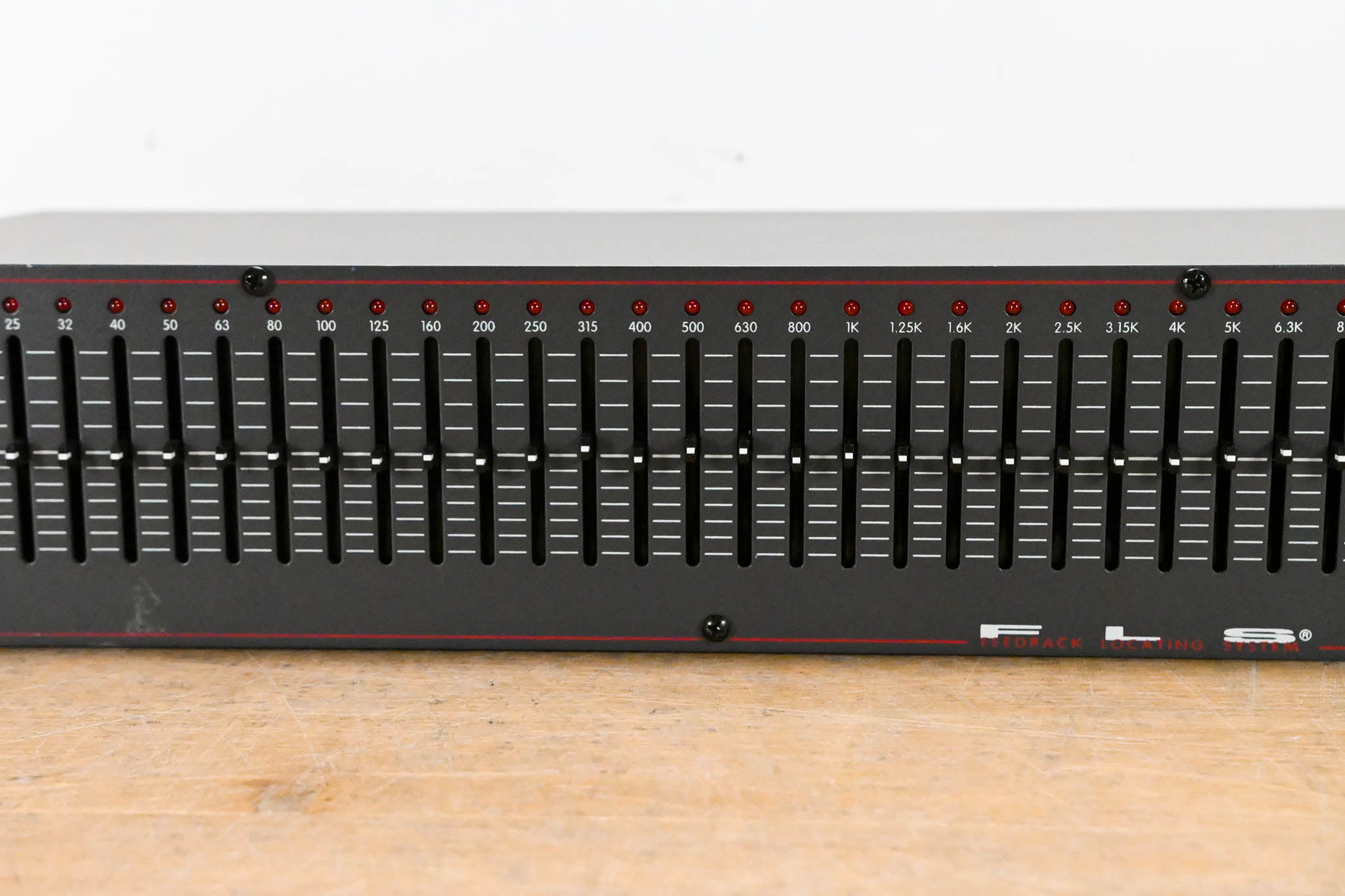 Peavey QF 131 31-Band Graphic Equalizer