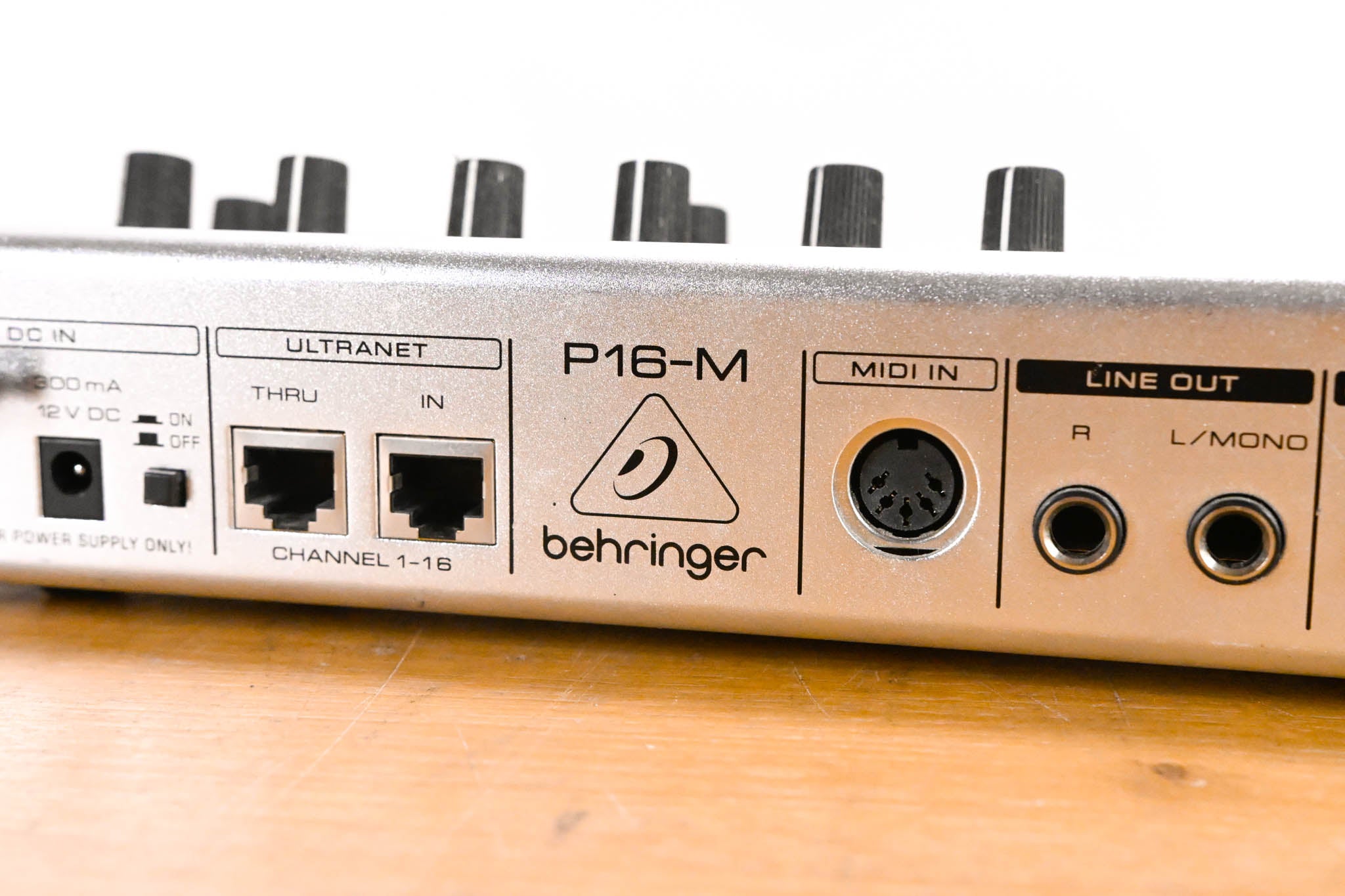 Behringer Powerplay P16-M 16-Channel Digital Personal Mixer