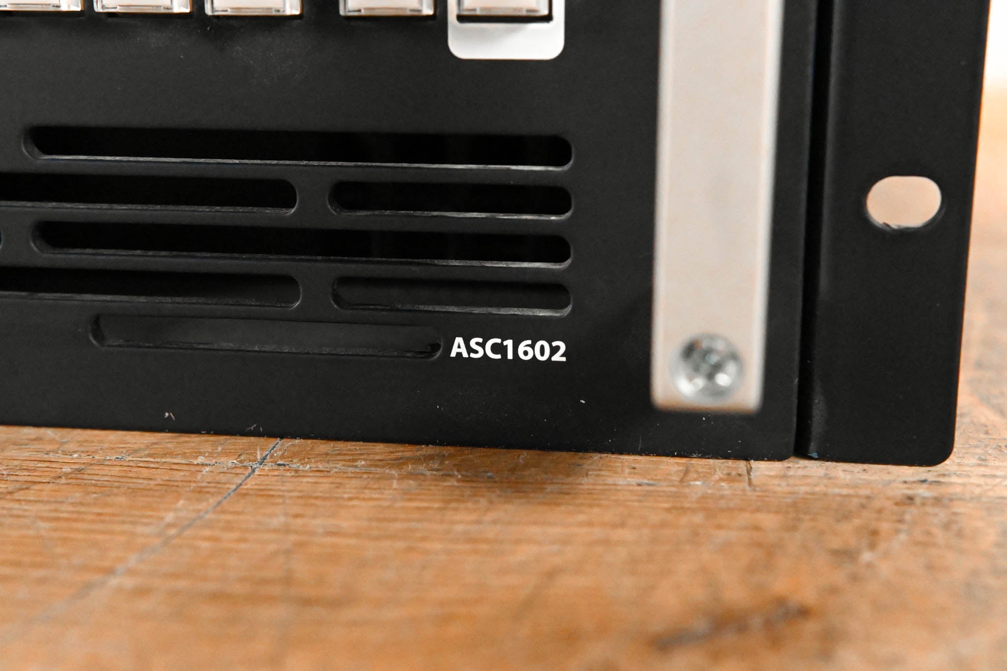 Analog Way Ascender 16-4K Switcher/Video Wall Controller
