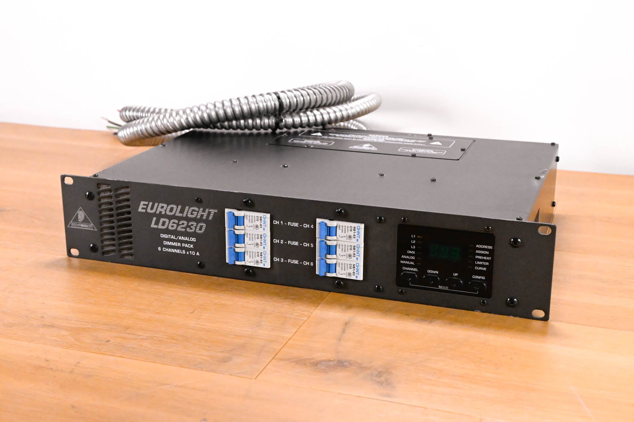 Behringer Eurolight LD6230 6-Channel DMX Dimmer Pack