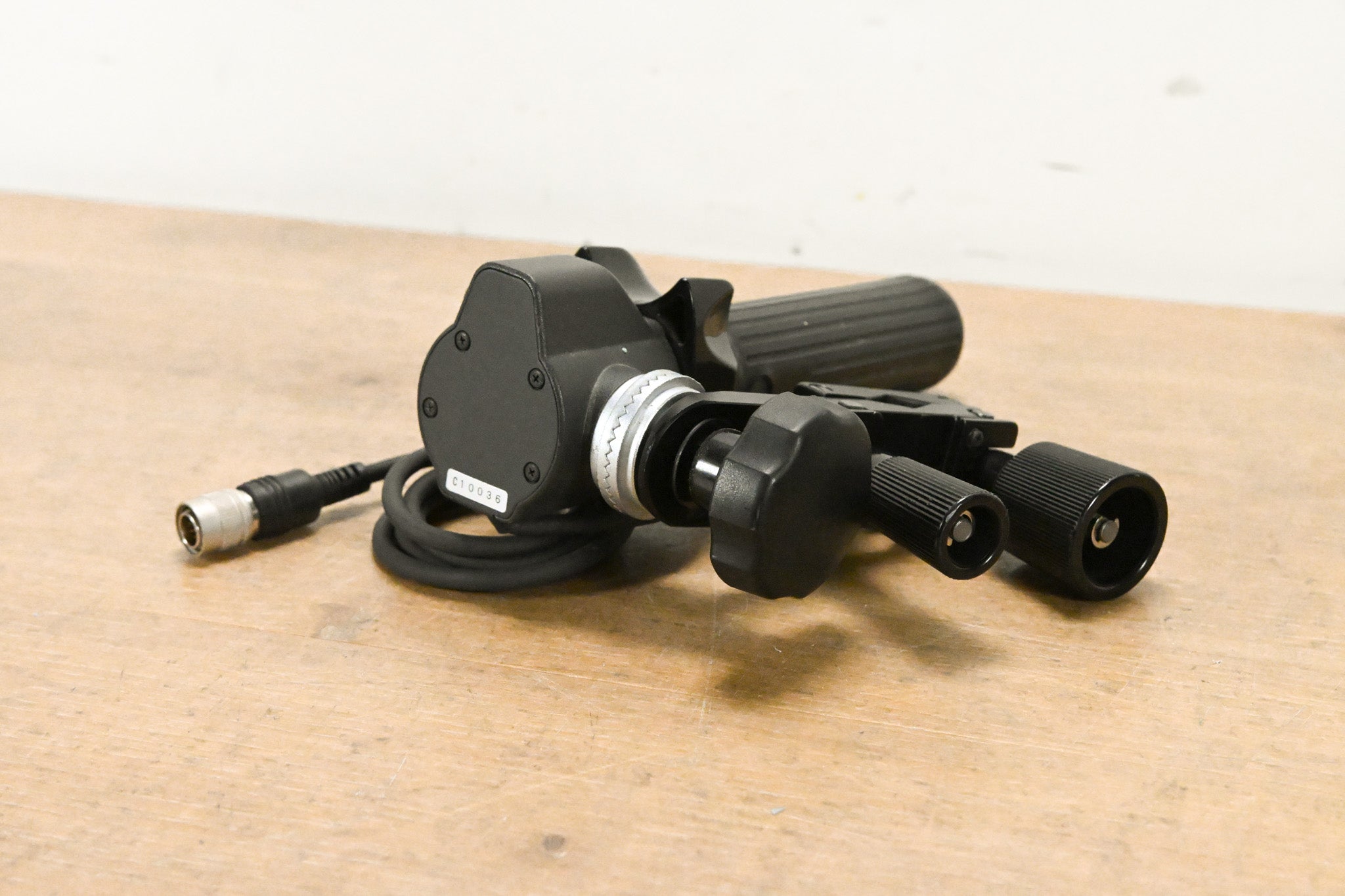 Fujinon ERD-20A-A02 Zoom Demand with MCA-7 Mounting Clamp