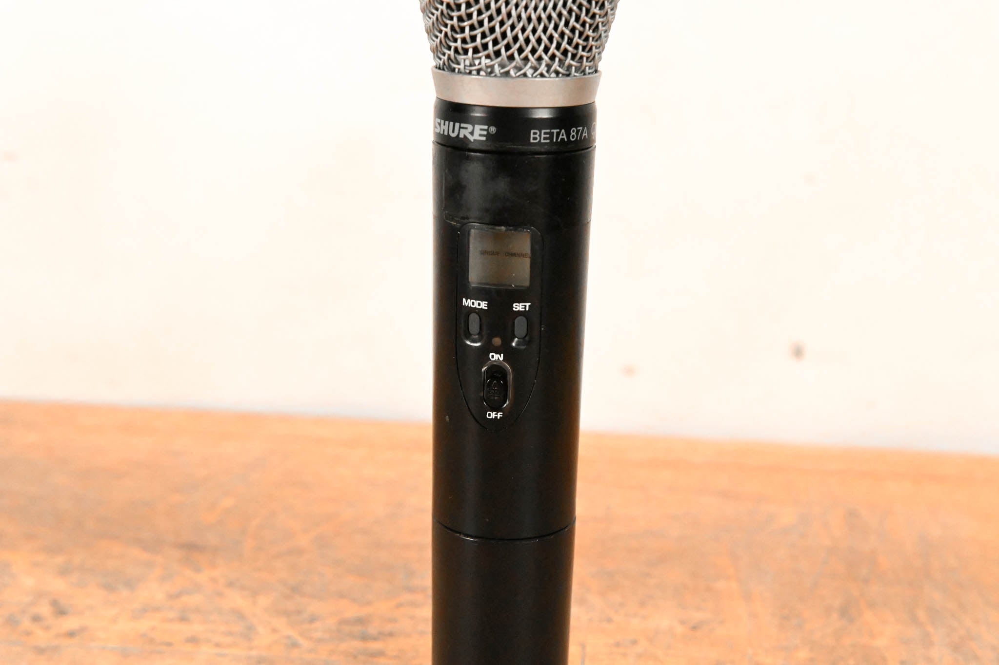 Shure ULX2/BETA87A Wireless Handheld Transmitter - J1 Band: 554-590 MHz