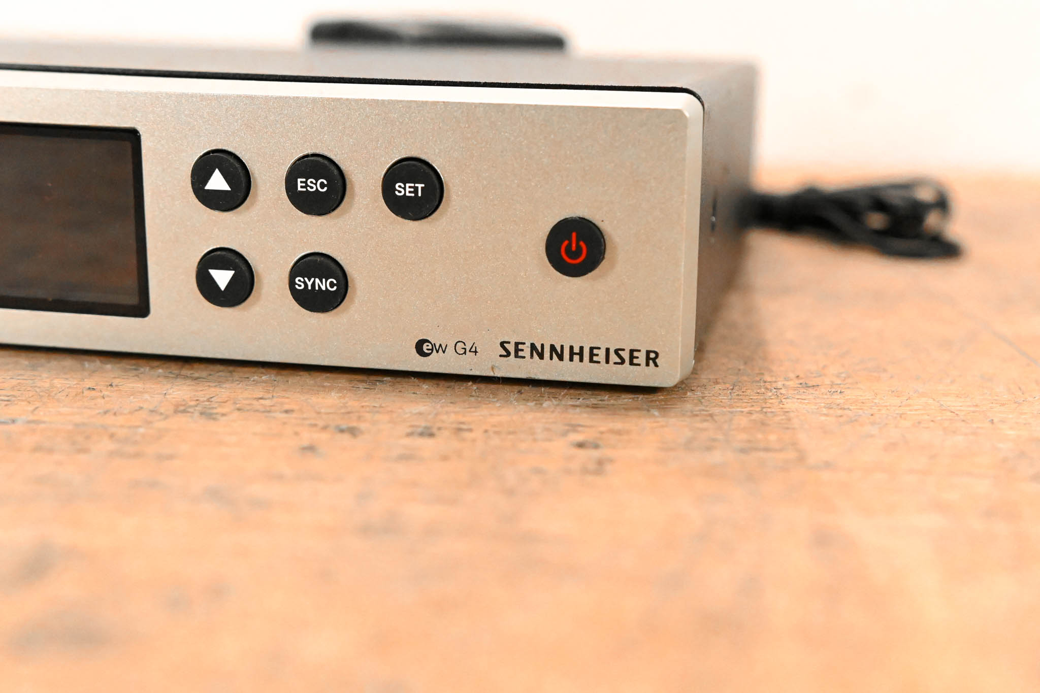 Sennheiser EM 100 G4 Wireless Receiver - A1 Range: 470-516 MHz