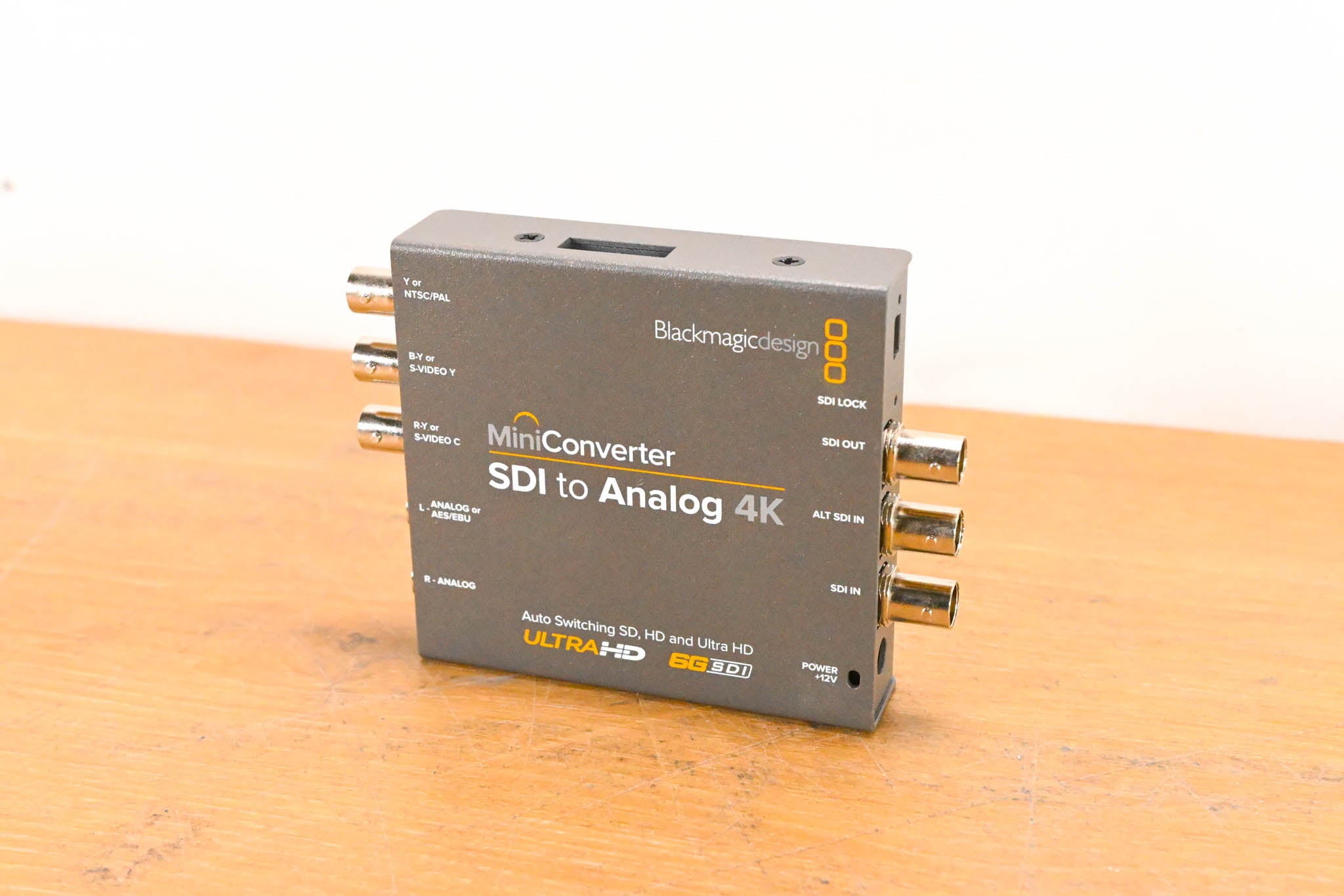 Blackmagic Design Mini Converter SDI to Analog 4K (NO POWER SUPPLY)