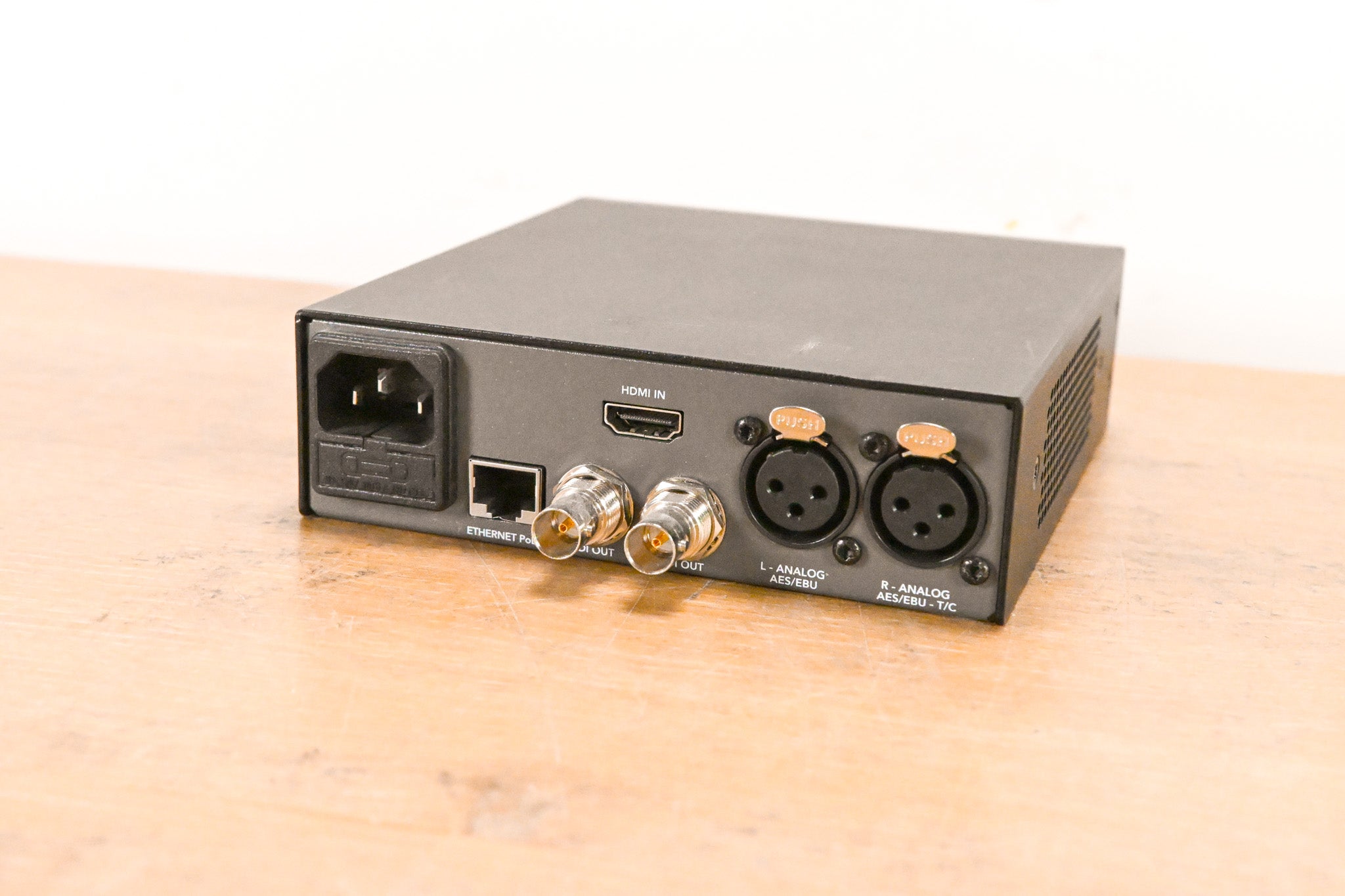 Blackmagic Design Teranex Mini HDMI to SDI 12G