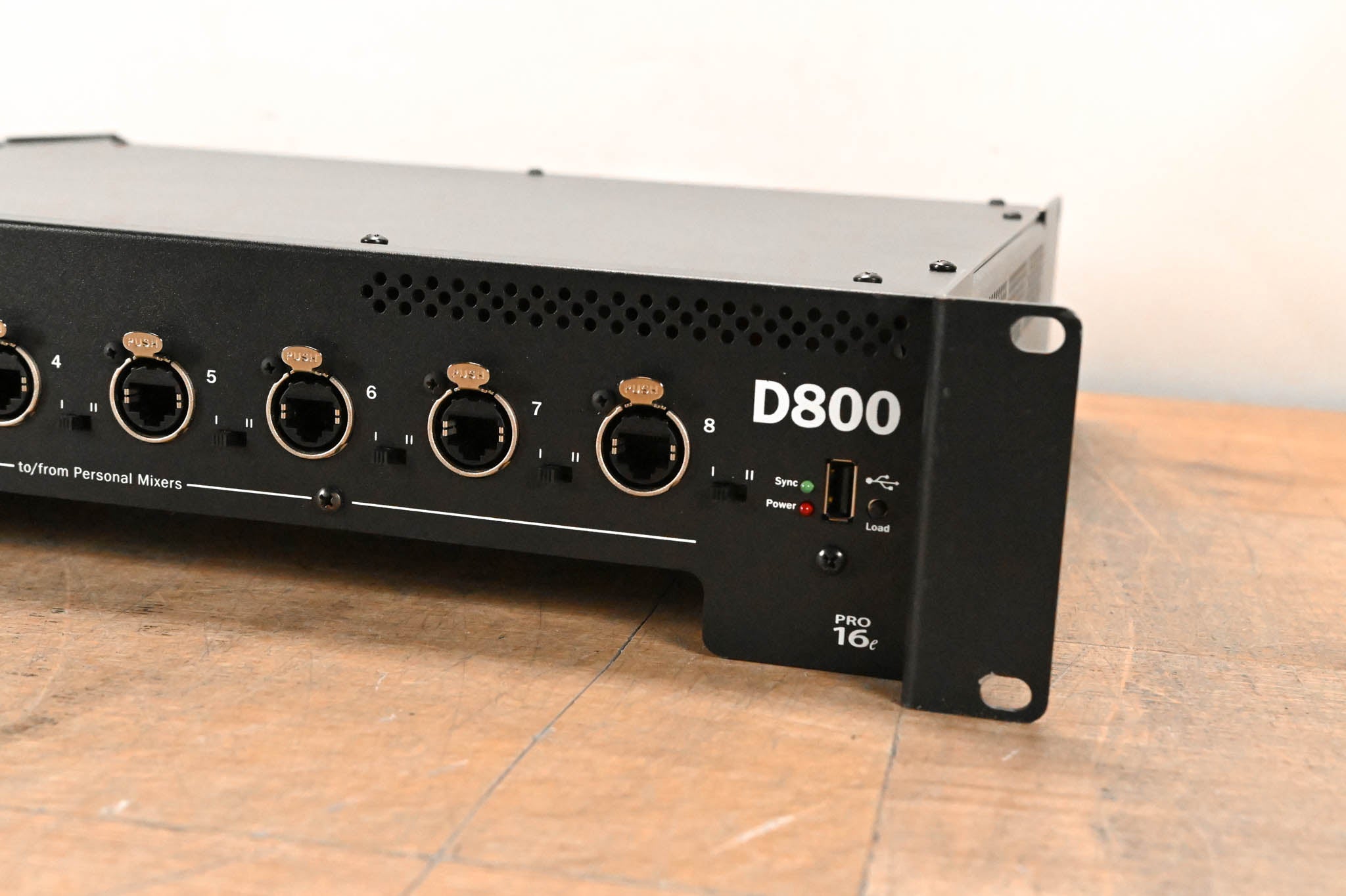 Aviom D800 A-Net Distributor