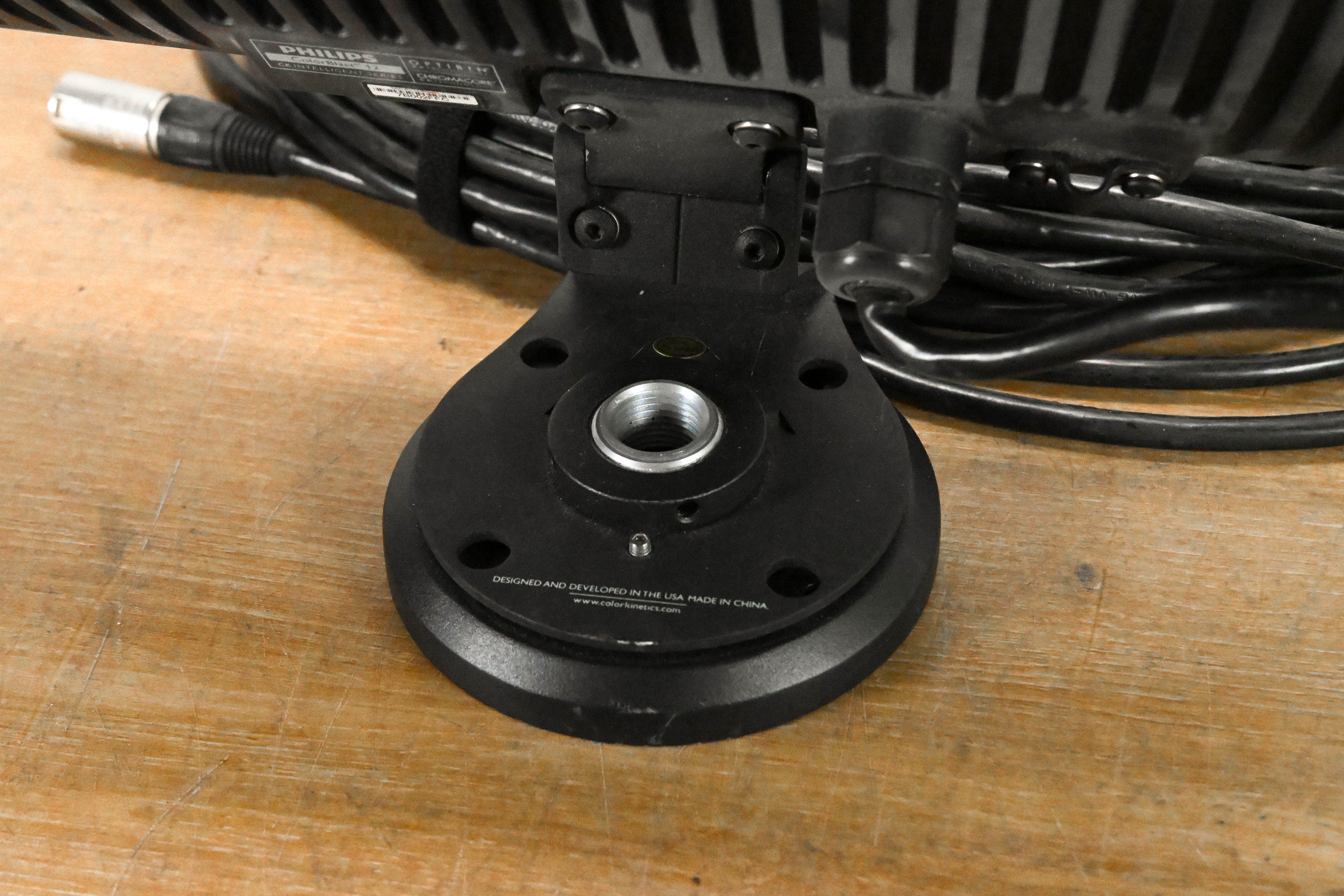 Philips Color Kinetics ColorBlast 12 LED Fixture with 22° Beam Angle