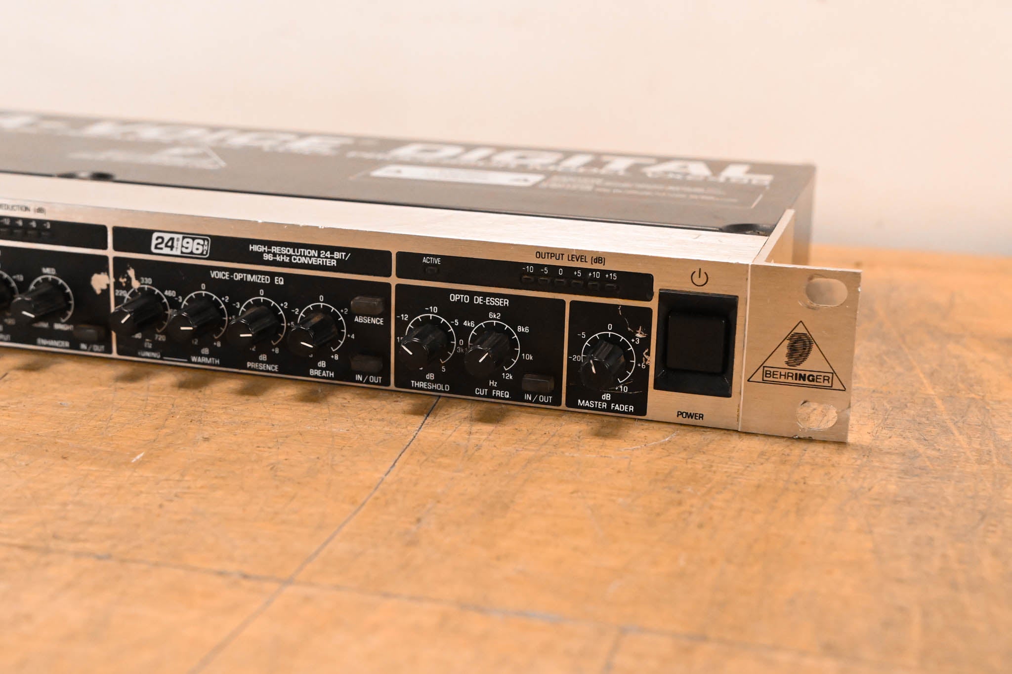 Behringer ULTRA-VOICE DIGITAL VX2496 High-Performance Voice Processor