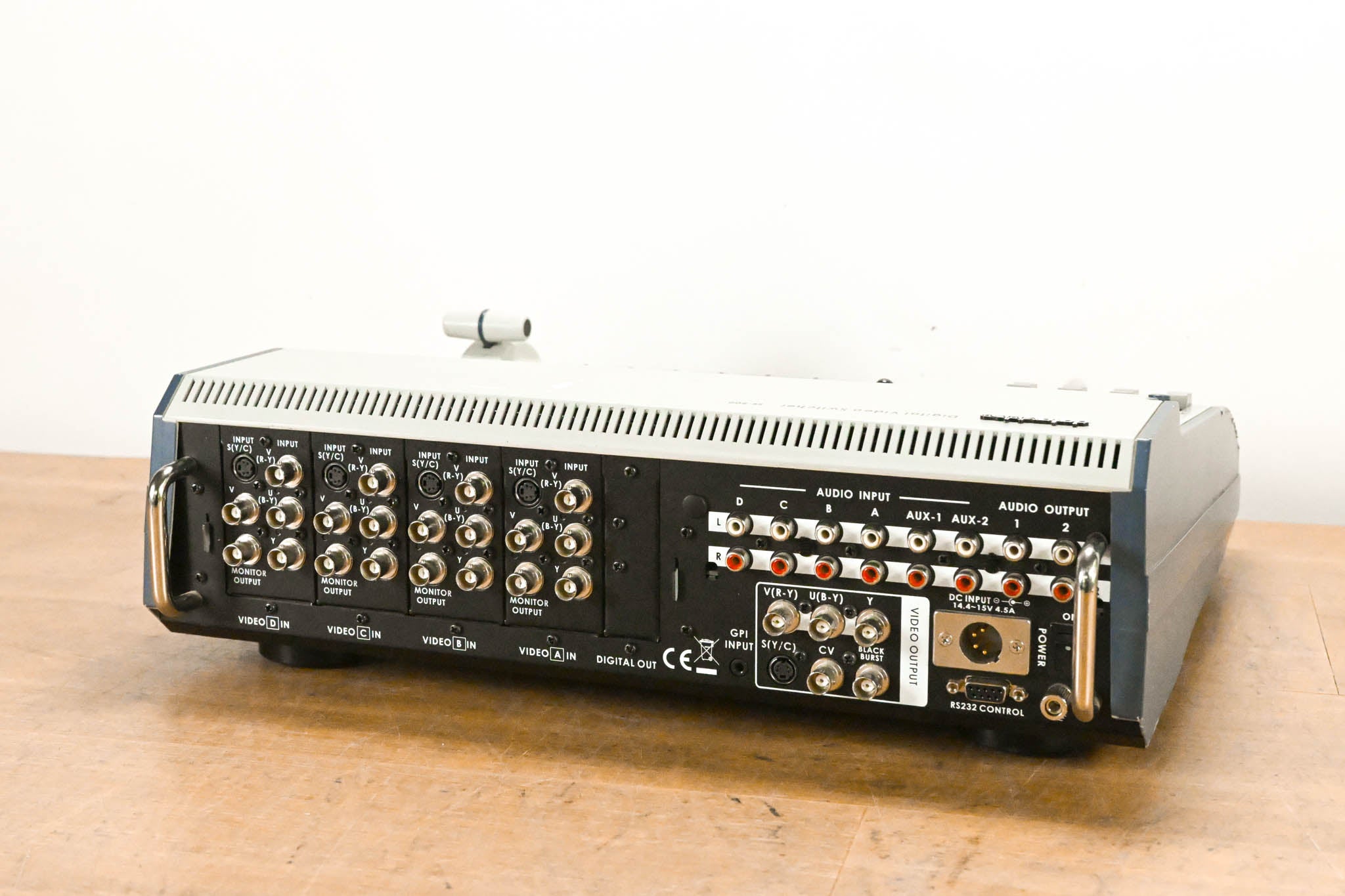 Datavideo SE-800 4-Channel Digital Video Switcher (NO POWER SUPPLY)