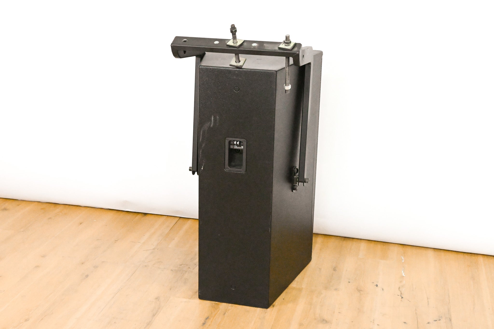 d&b audiotechnik 24S Full-Range 2-Way Point-Source Loudspeaker