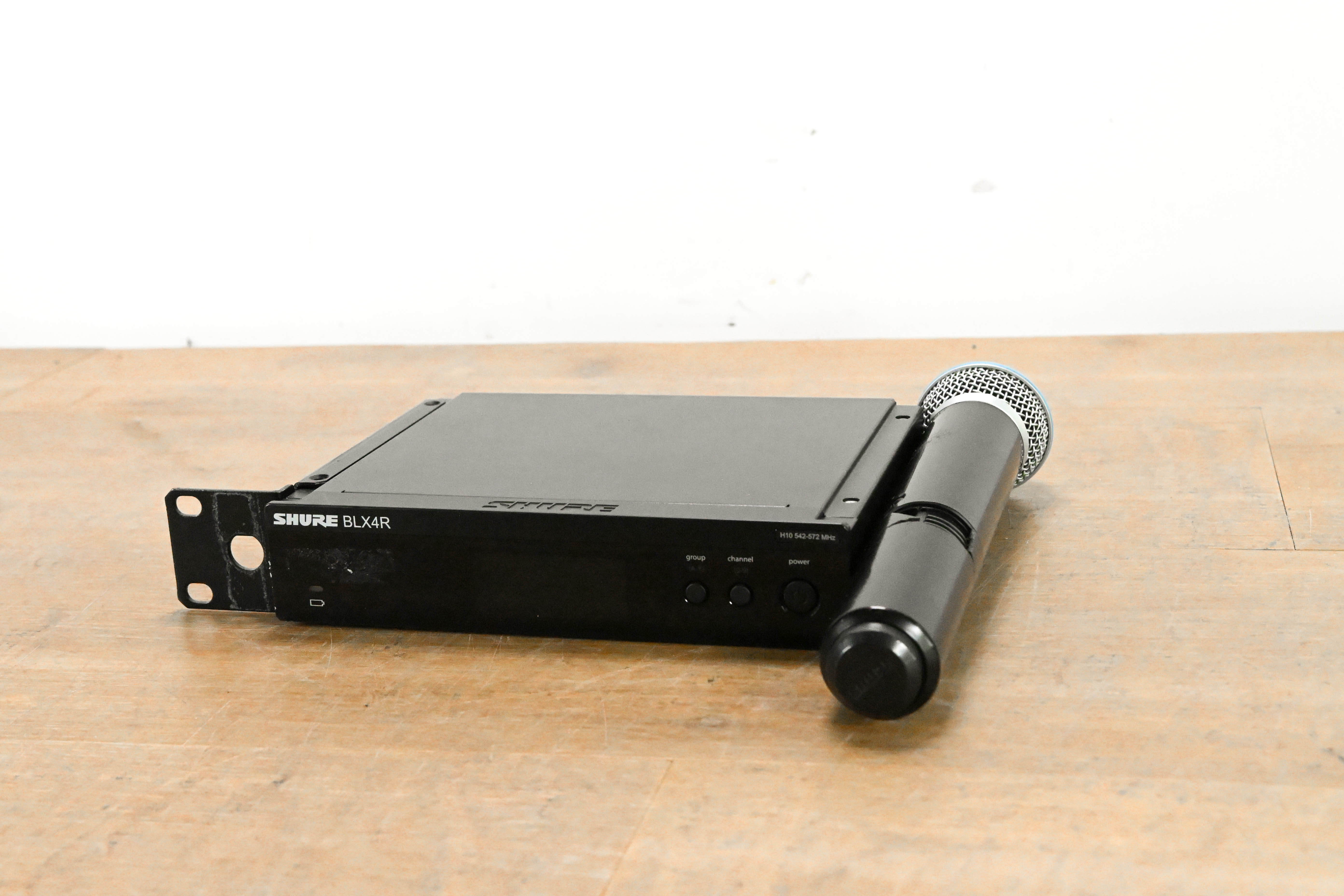 Shure BLX24R/B58 Handheld Wireless System - H10 Band (NO POWER SUPPLY)