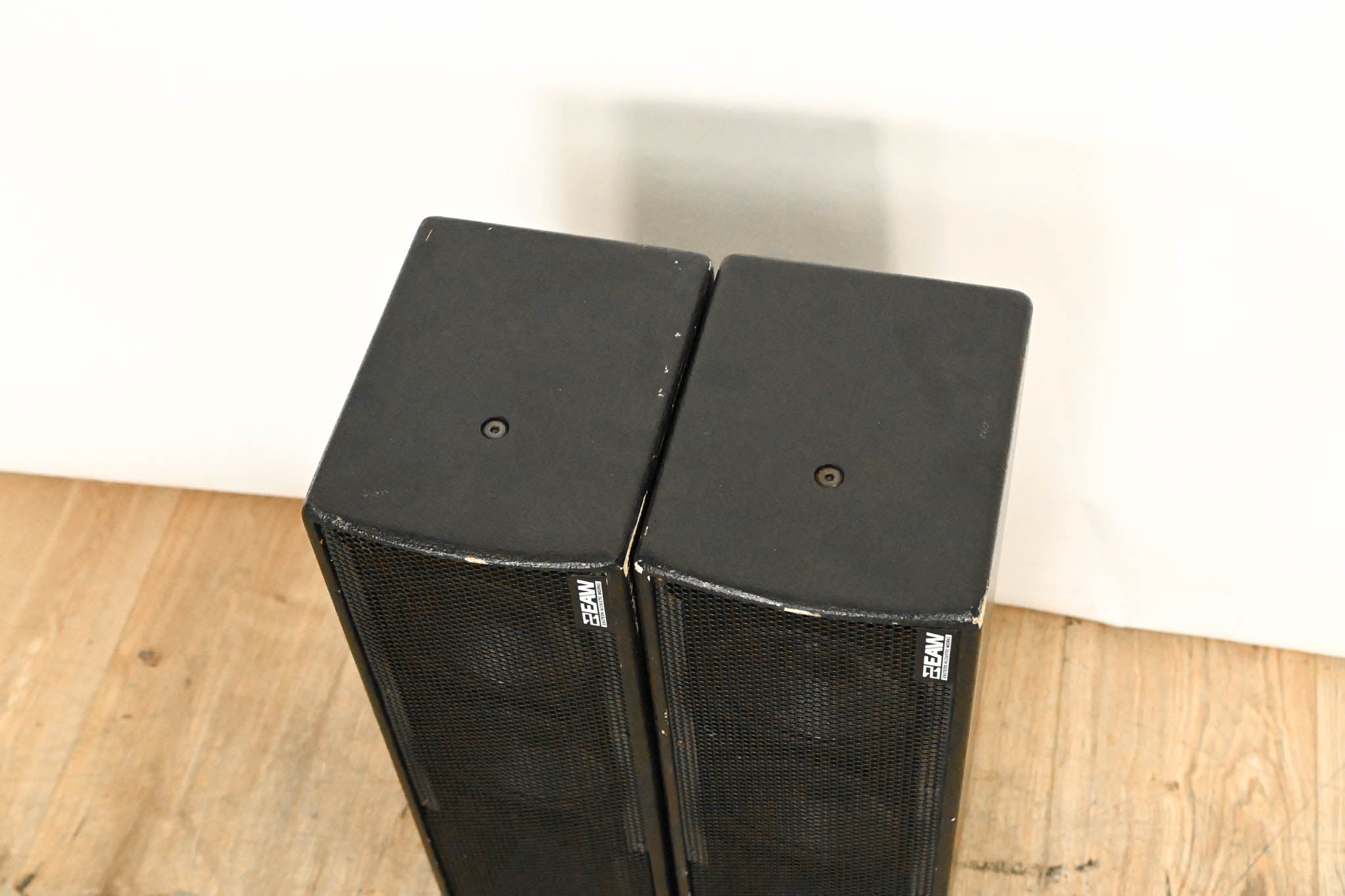 EAW UB52 Two-Way Full-Range Loudspeaker (PAIR)