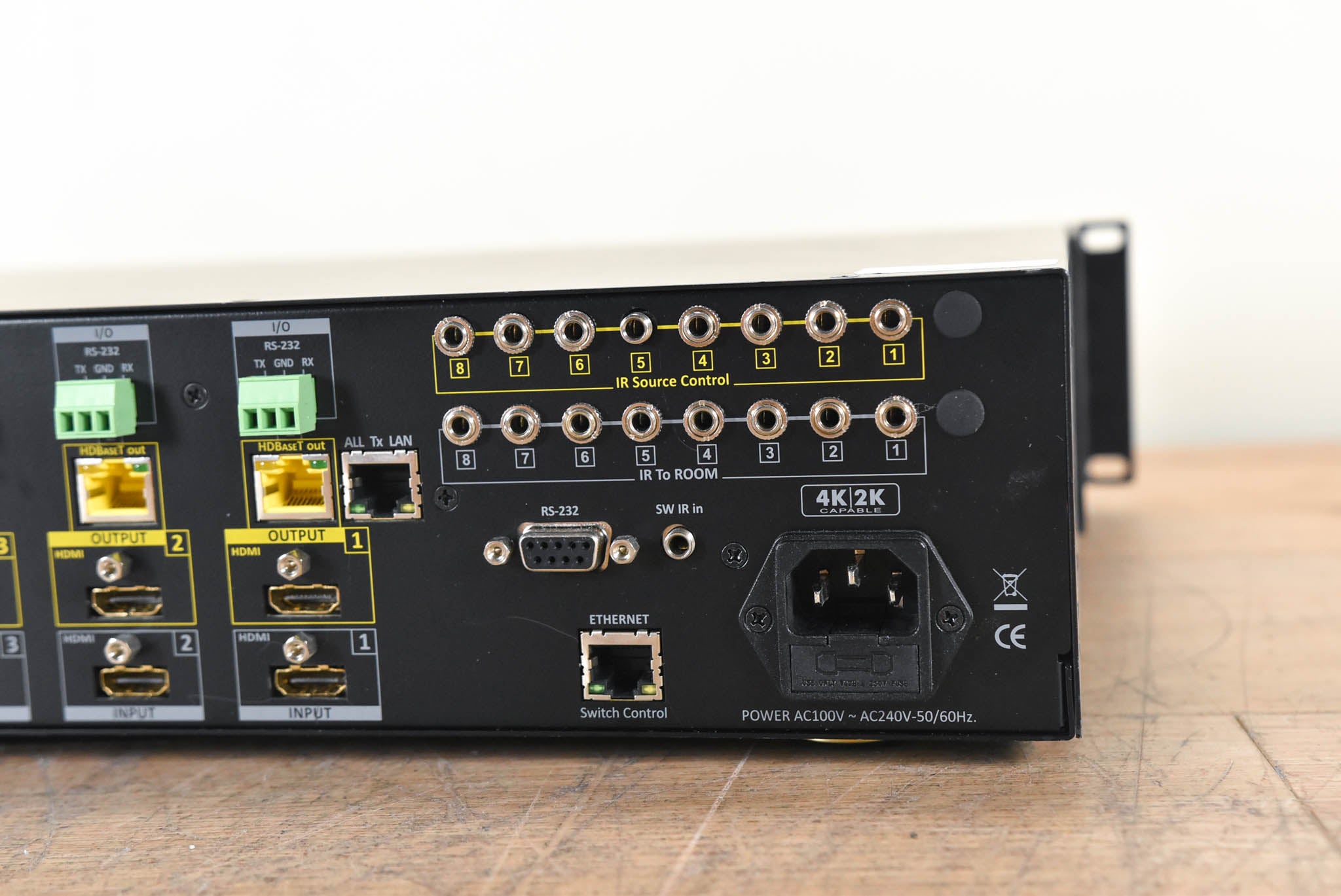 Shinybow SB-5688CK 8x8 HDMI HDBaseT Matrix Switcher CG00U5U