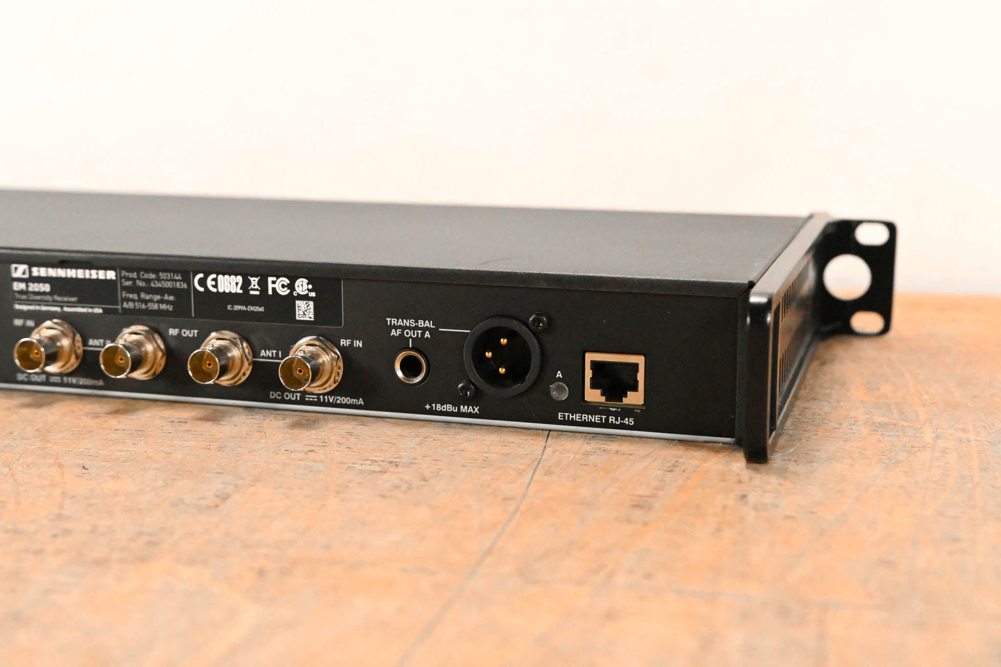 Sennheiser EM 2050 Dual-Channel Wireless Receiver Aw Range: 516-558 MHz