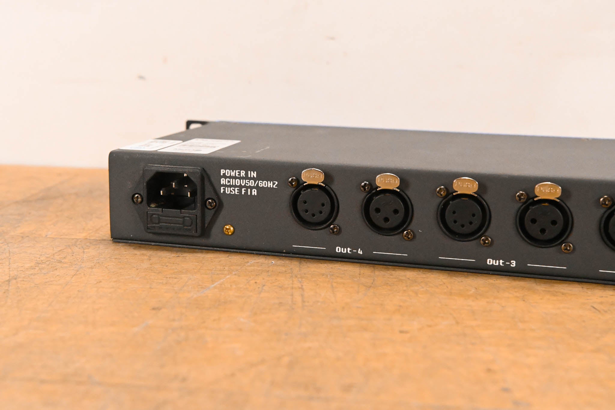 MEGA-LITE MC1040 Enlighten Splitter DMX Lighting Control