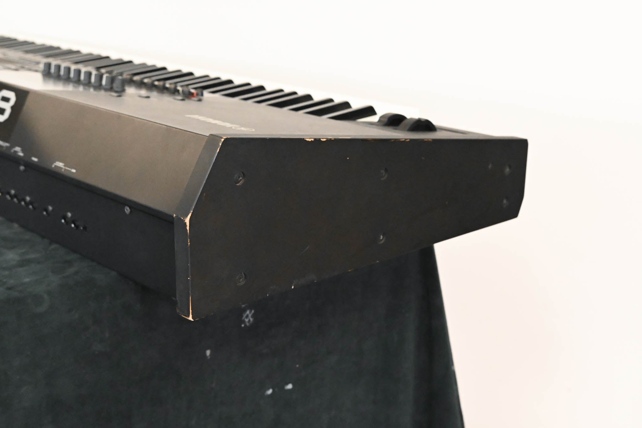 Yamaha MOTIF XF8 88-Key Workstation Keyboard