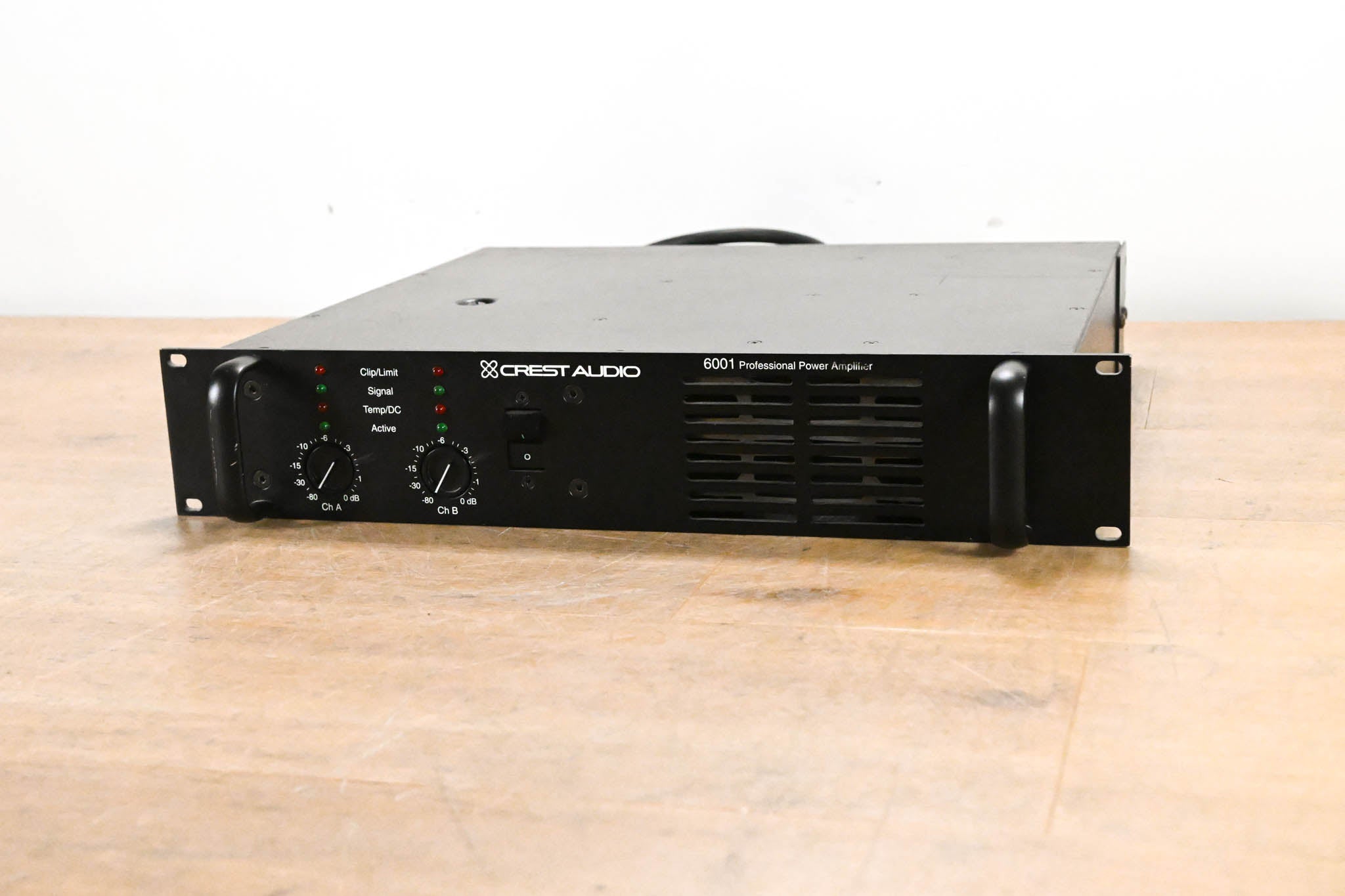 Crest Audio 6001 2-Channel Power Amplifier
