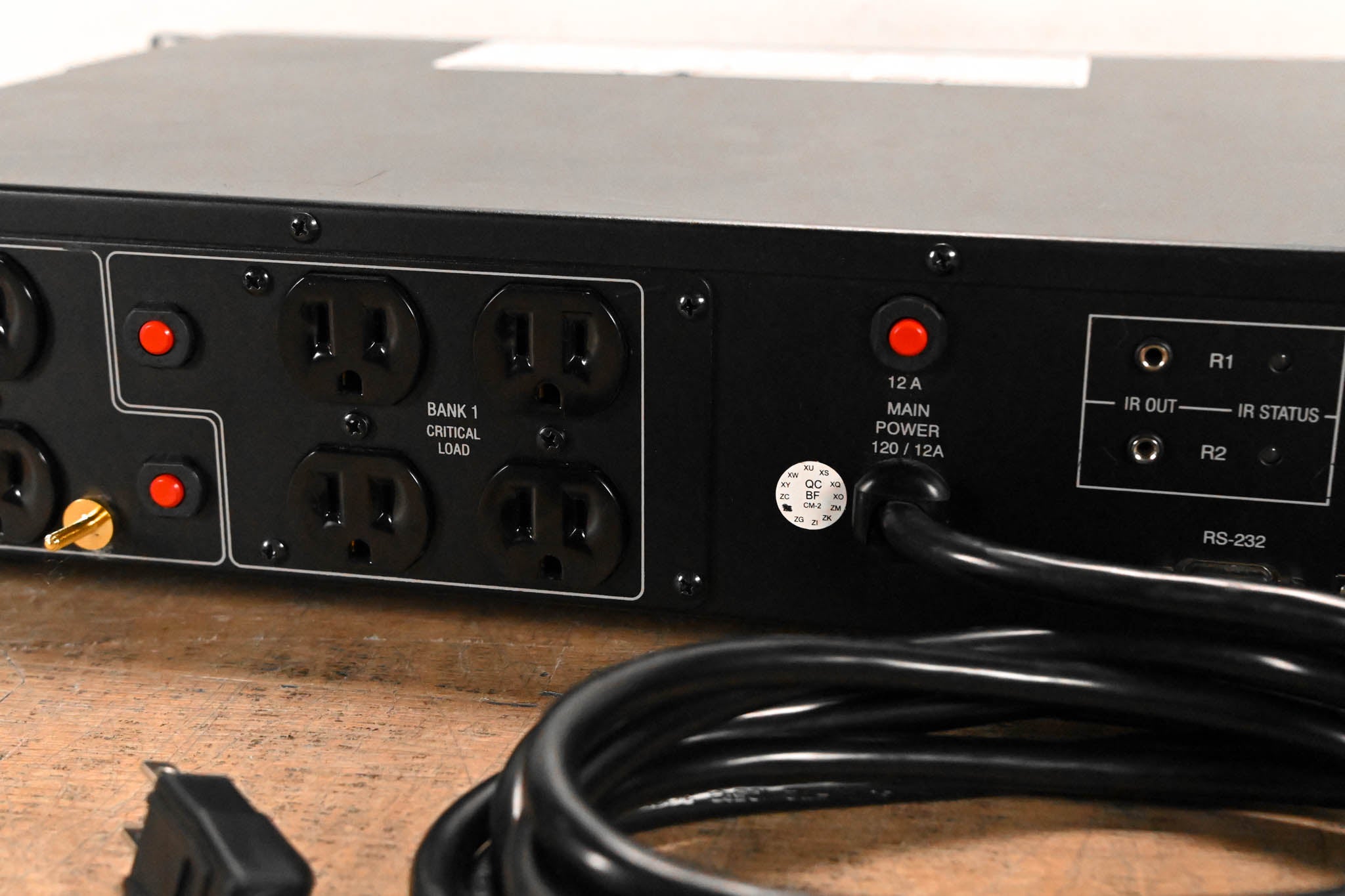 Furman F1000-UPS 1000VA 2RU Rack-Mountable Uninterruptible Power Supply