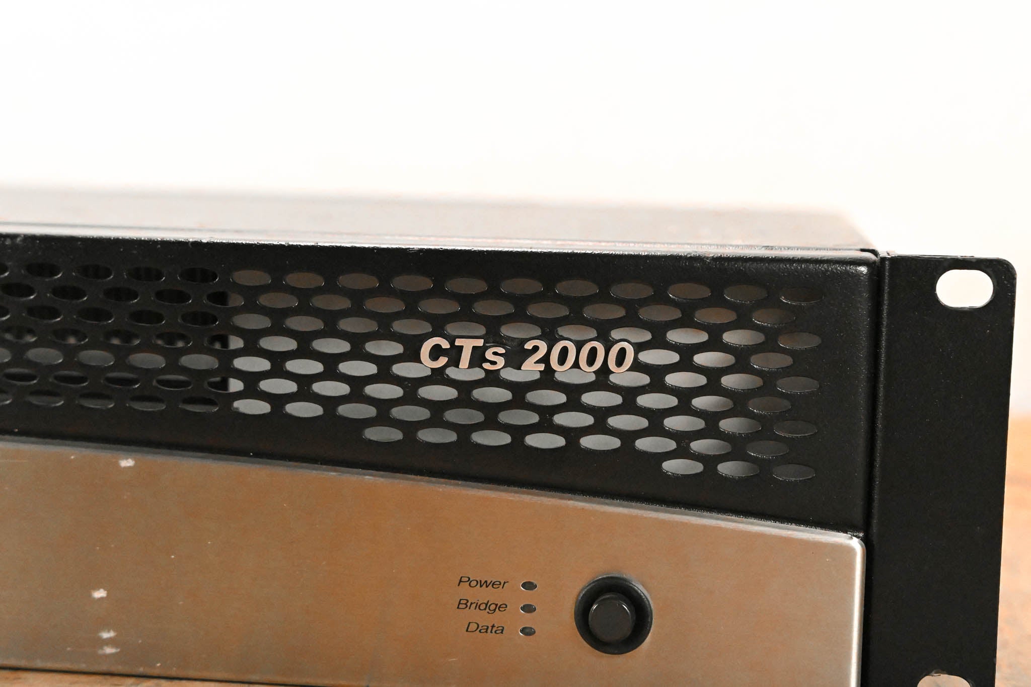 Crown CTs 2000 2-Channel 1000W Power Amplifier