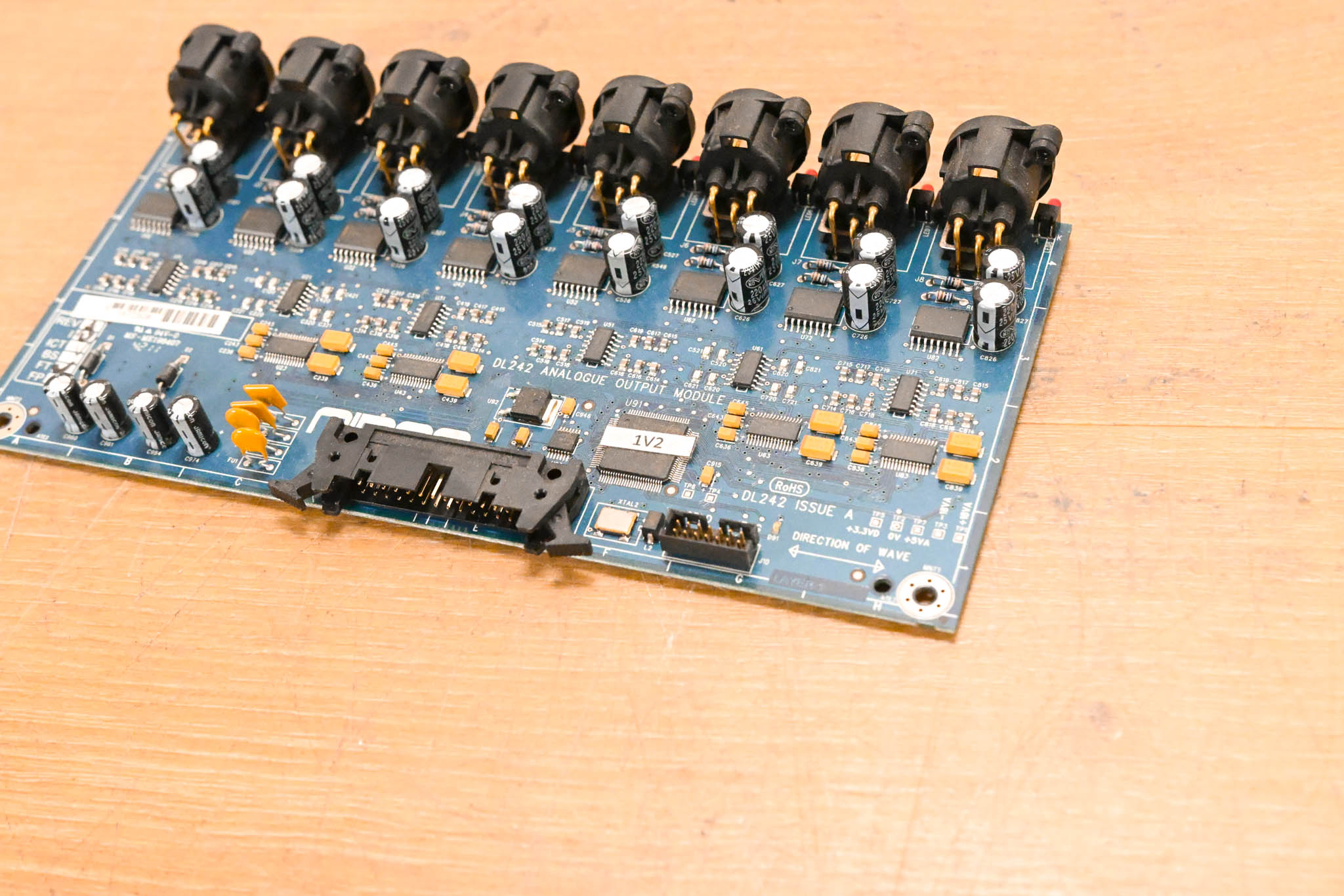 Midas DL242 Analogue Output Module 8-Channel XLR Card - Issue A